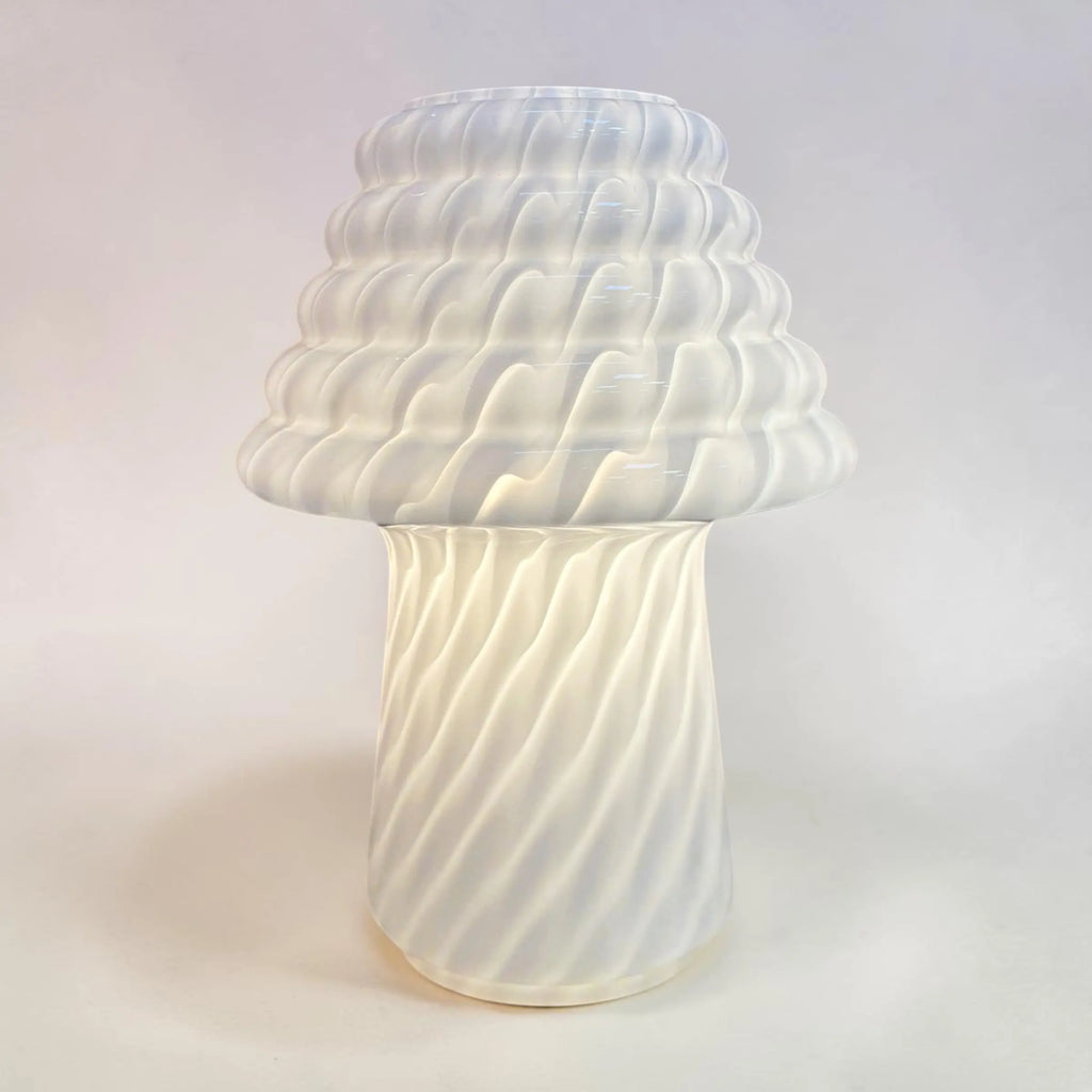 Lampe champignon italienne vintage, verre opalin lattimo torsadé, années 1980