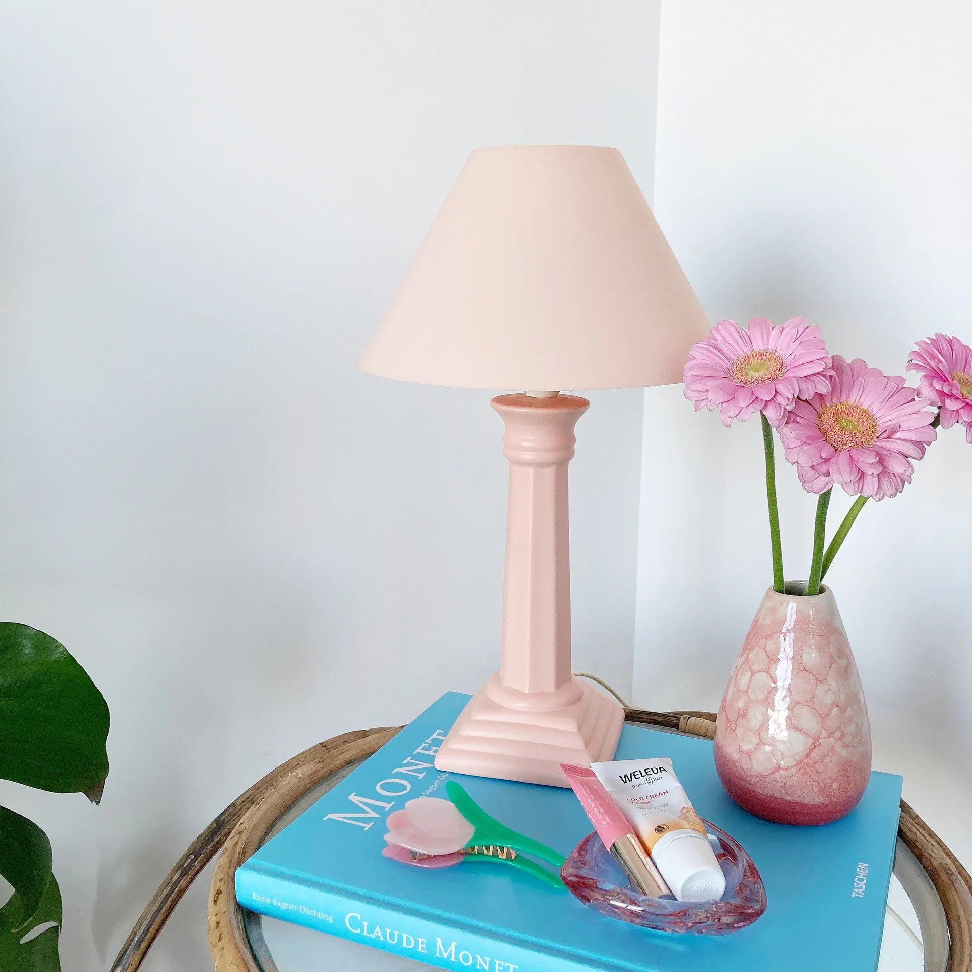 Lampe colonne rose - Club Barbara