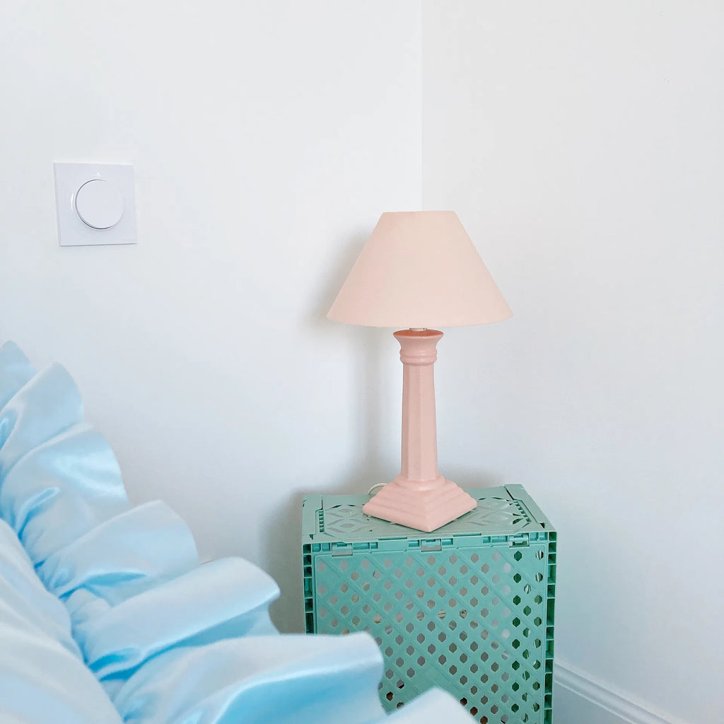 Lampe colonne rose - Club Barbara
