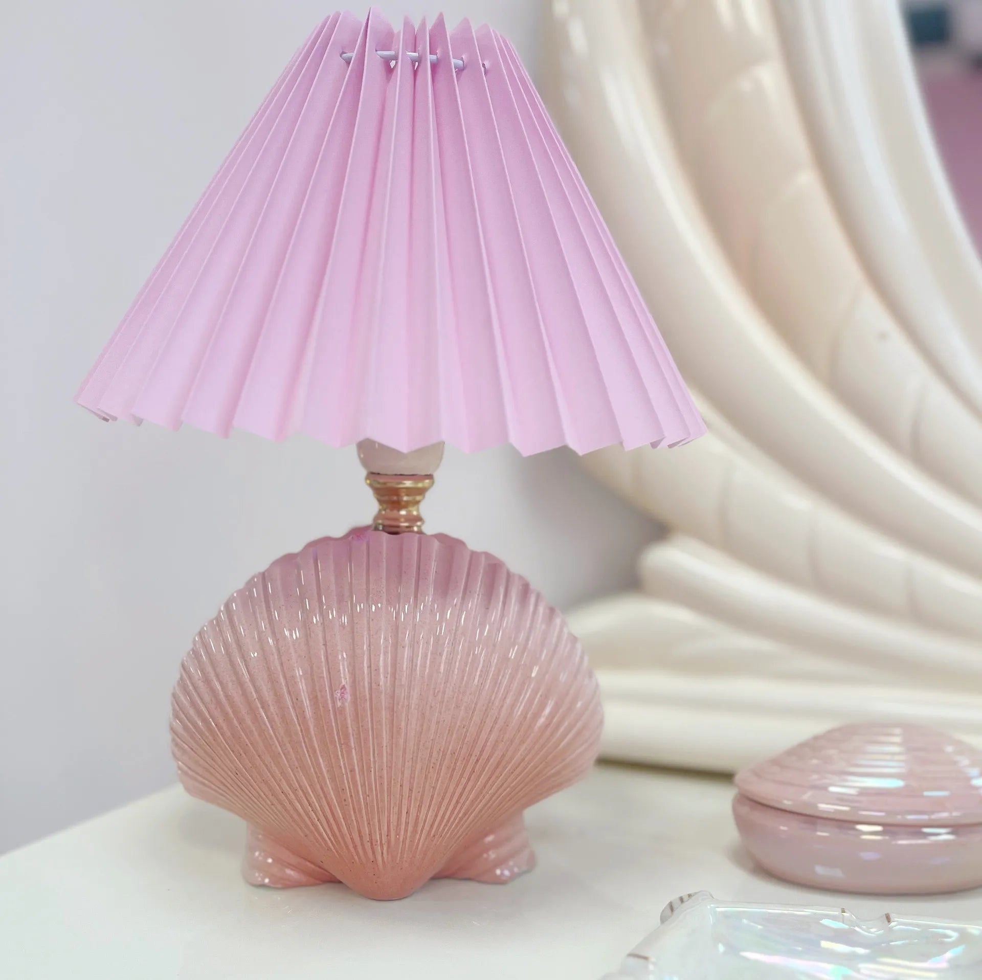 Lampe coquillage 80s rose saumon - Club Barbara