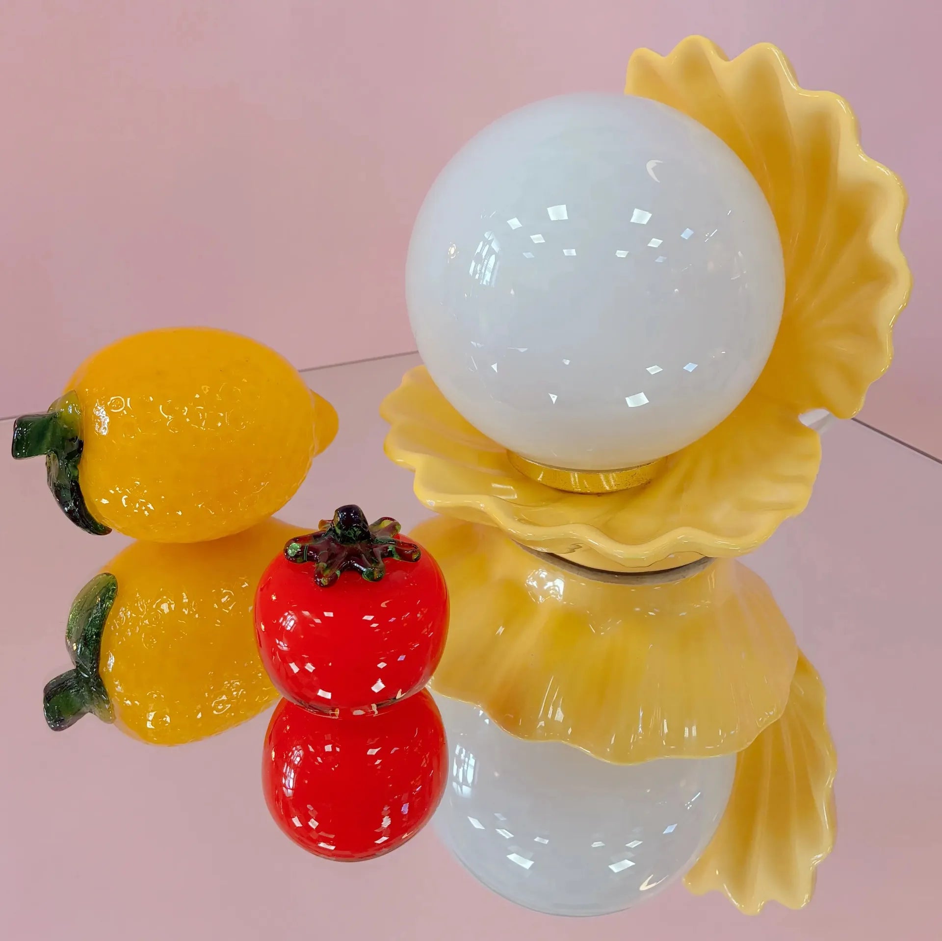 Lampe coquillage céramique jaune Rosagaso globe opaline vintage années 80 - Club Barbara