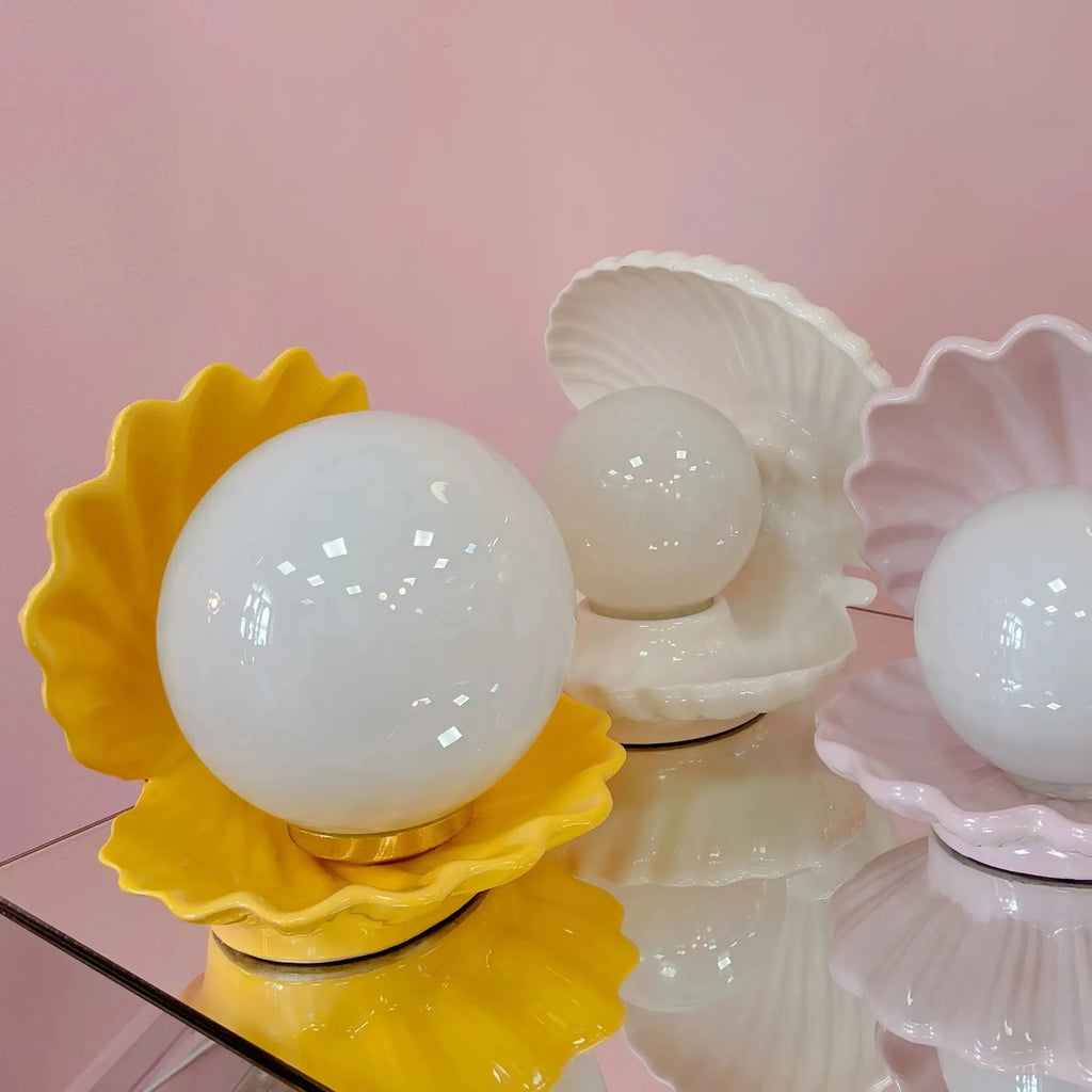 Lampe coquillage céramique jaune Rosagaso globe opaline vintage années 80 - Club Barbara