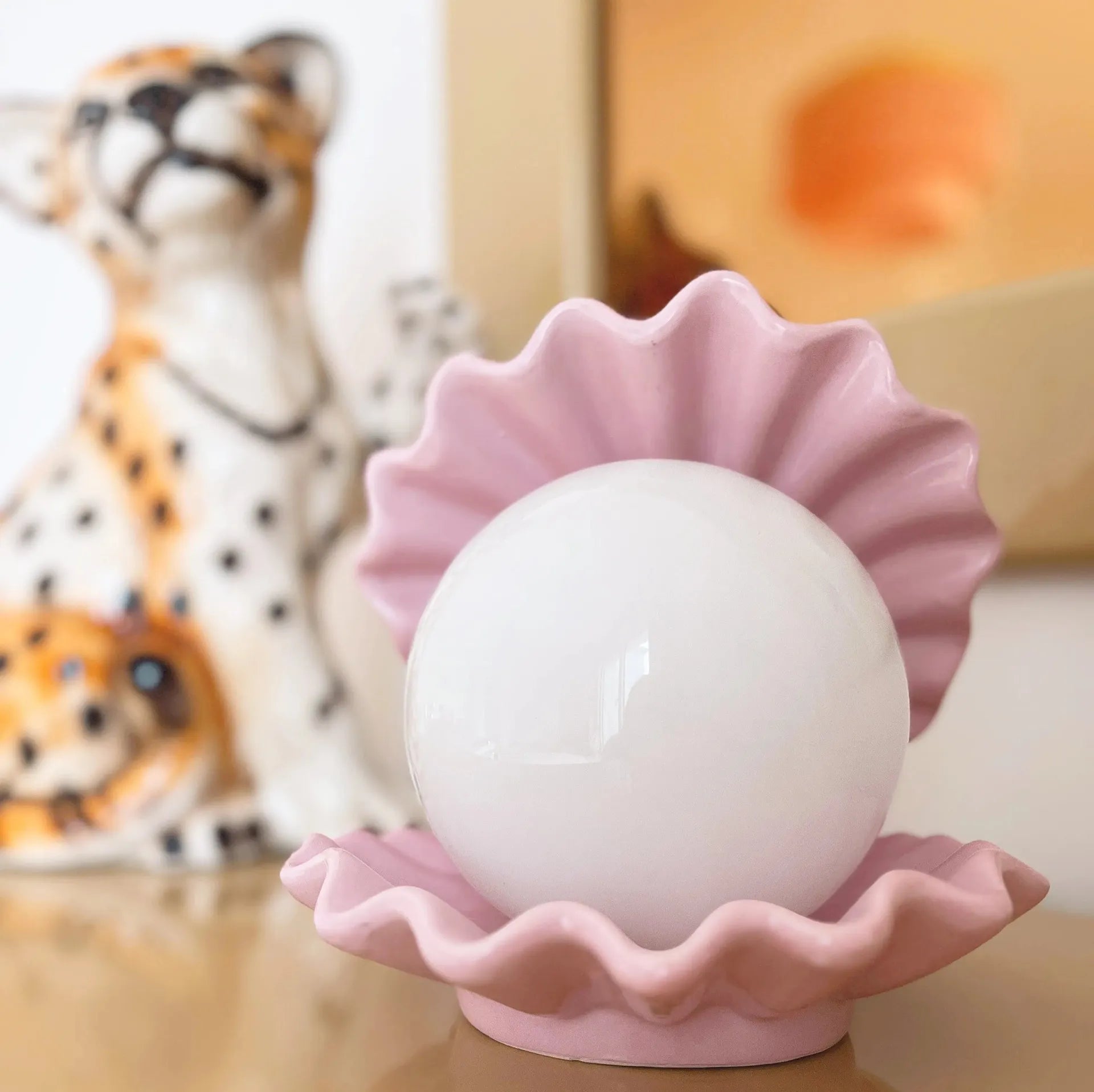Lampe coquillage rose en céramique vintage, années 70 - Club Barbara