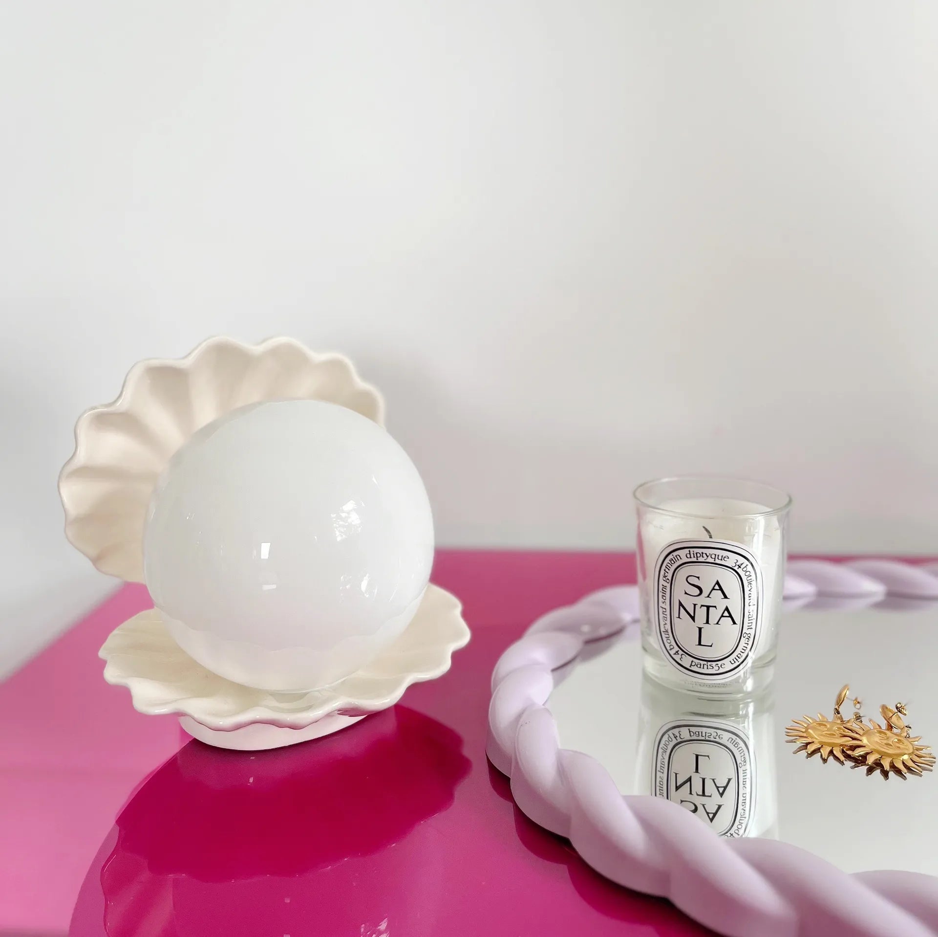 Lampe coquillage vintage blanche - Club Barbara