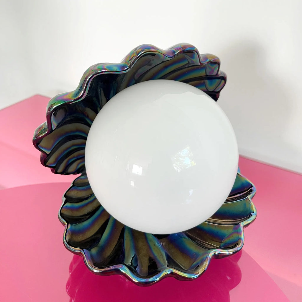 Lampe coquillage vintage iridescente - Club Barbara