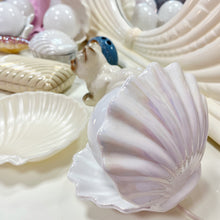 Load image into Gallery viewer, Rare lampe coquillage 80s iridescente

