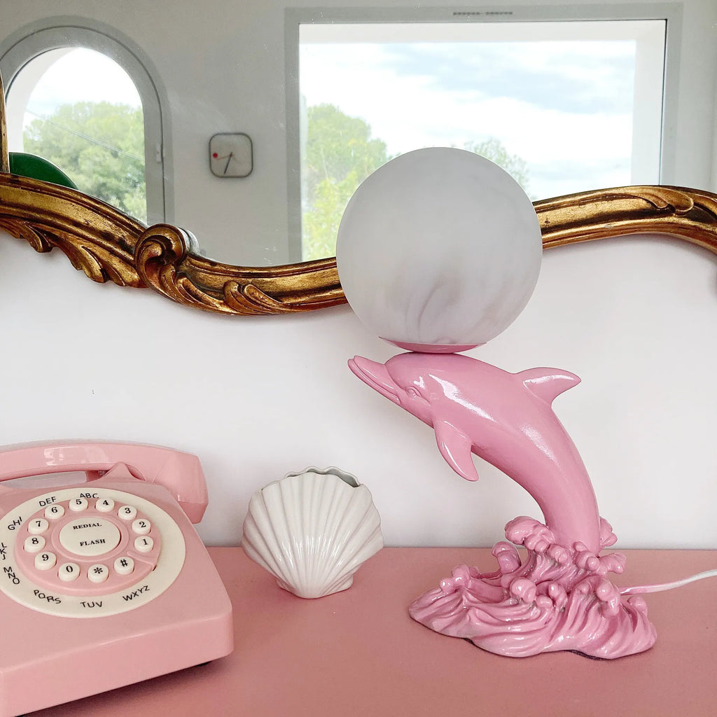 Lampe dauphin rose - Club Barbara