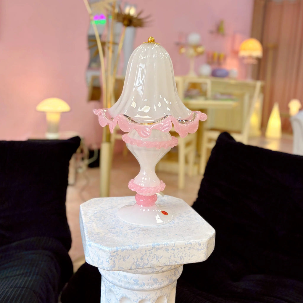 Lampe de table vintage en verre de Murano, opalin blanc et rose, bord ondulé, années 70-80