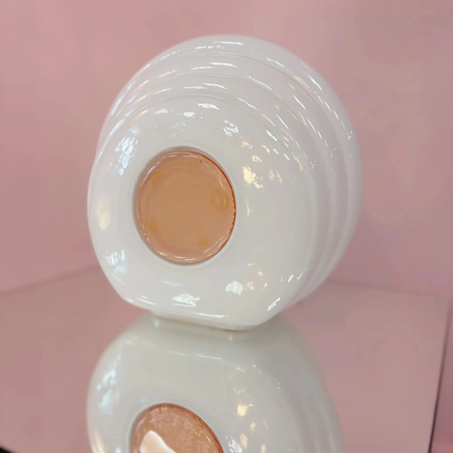 Lampe de table vintage italienne en verre, forme oeuf, années 1980 - Club Barbara