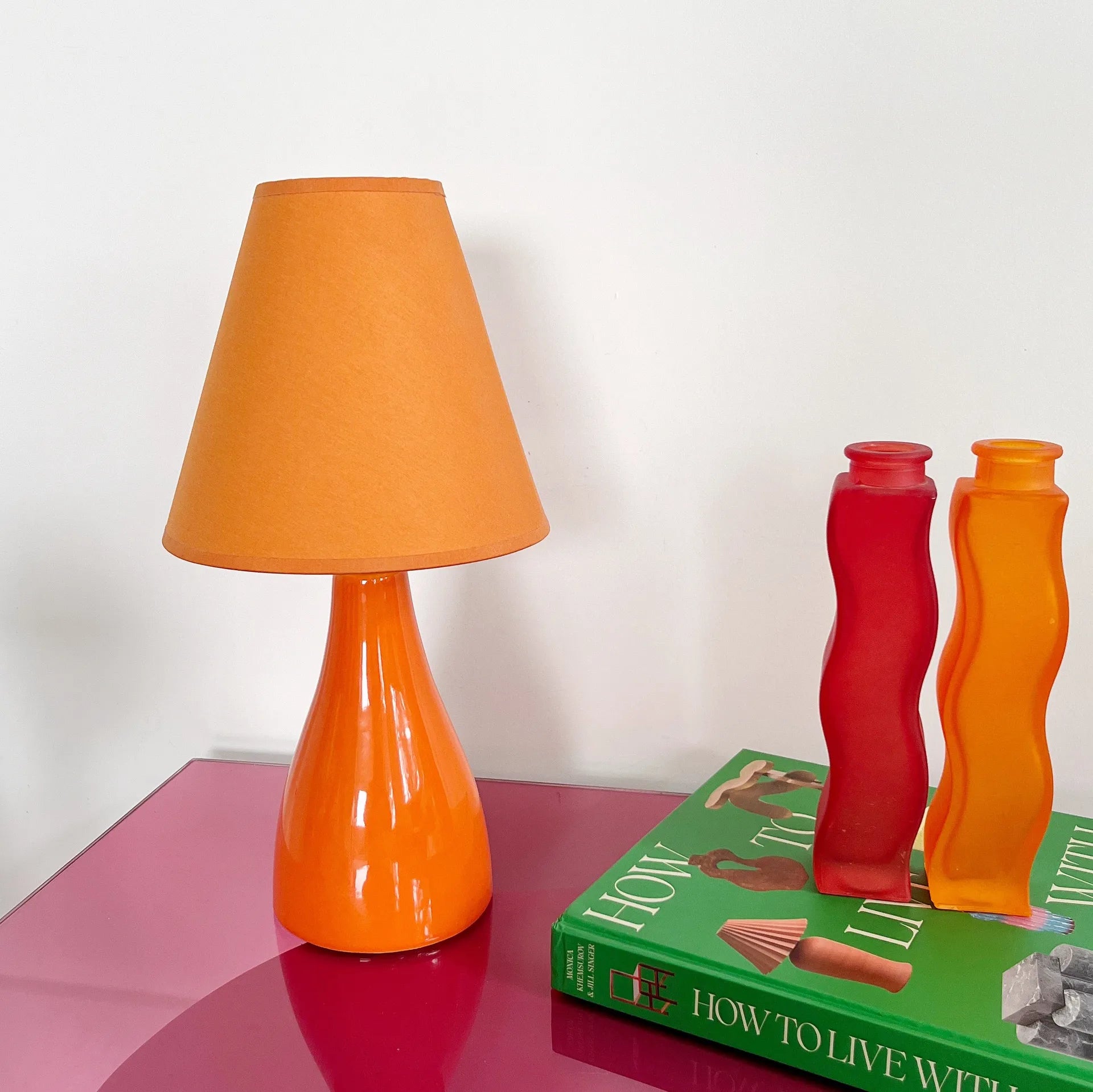 Lampe design orange en céramique, Style Pop, Années 70 - Club Barbara