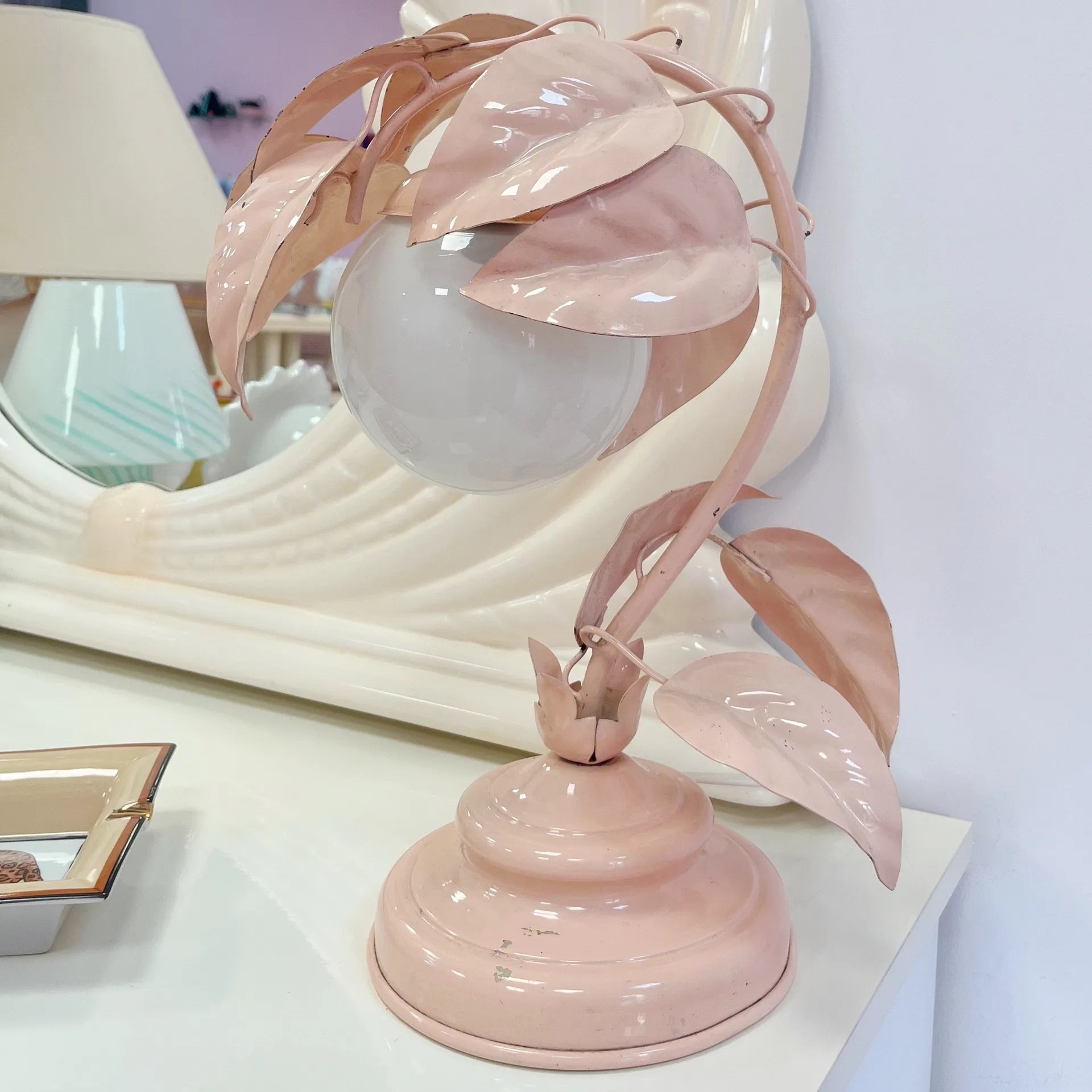 Lampe feuilles metal rosé vintage - Club Barbara