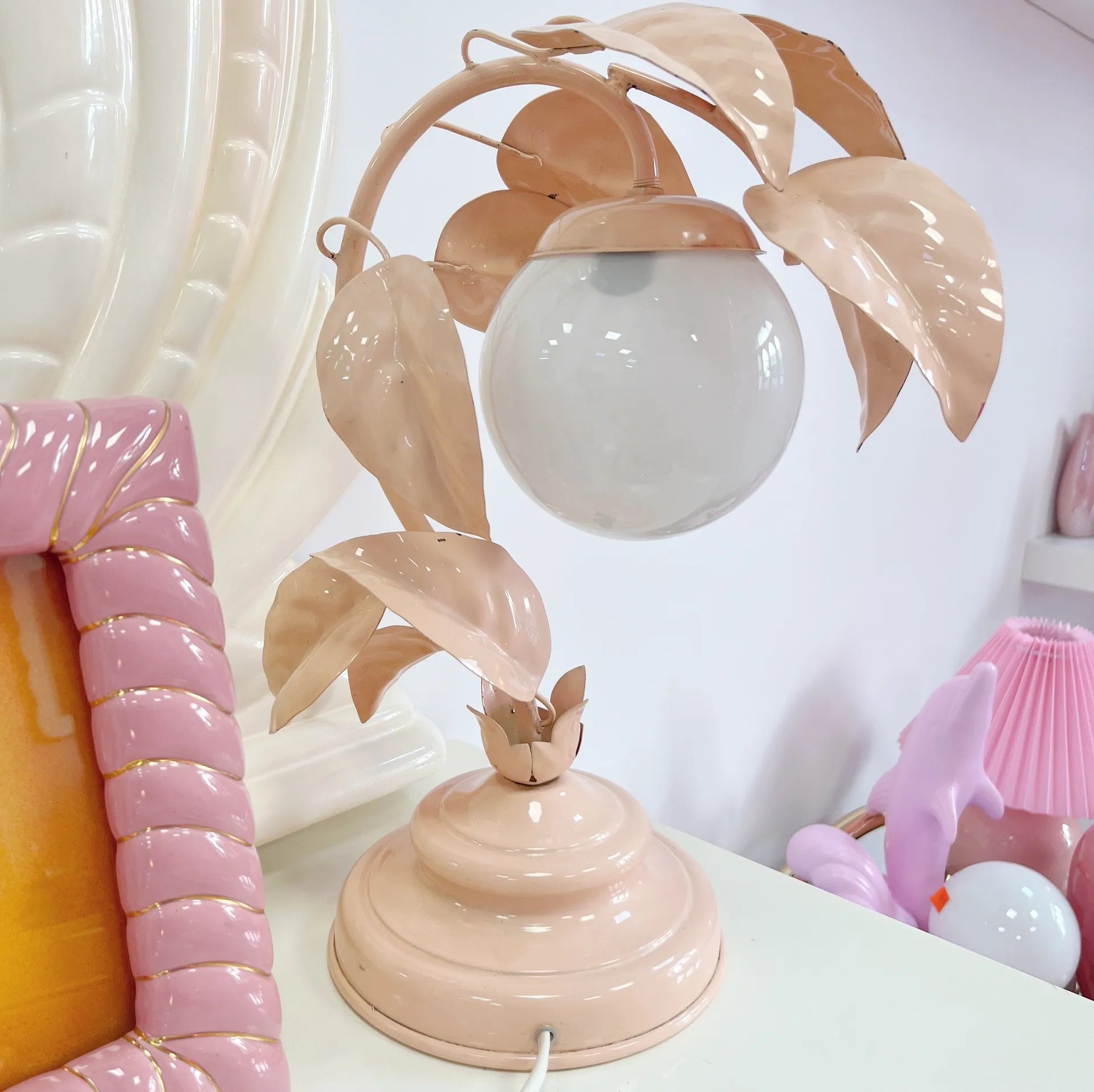 Lampe feuilles metal rosé vintage - Club Barbara