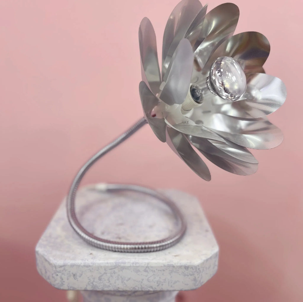 Lampe Fleur Chromée Vintage – Années 80 - Club Barbara
