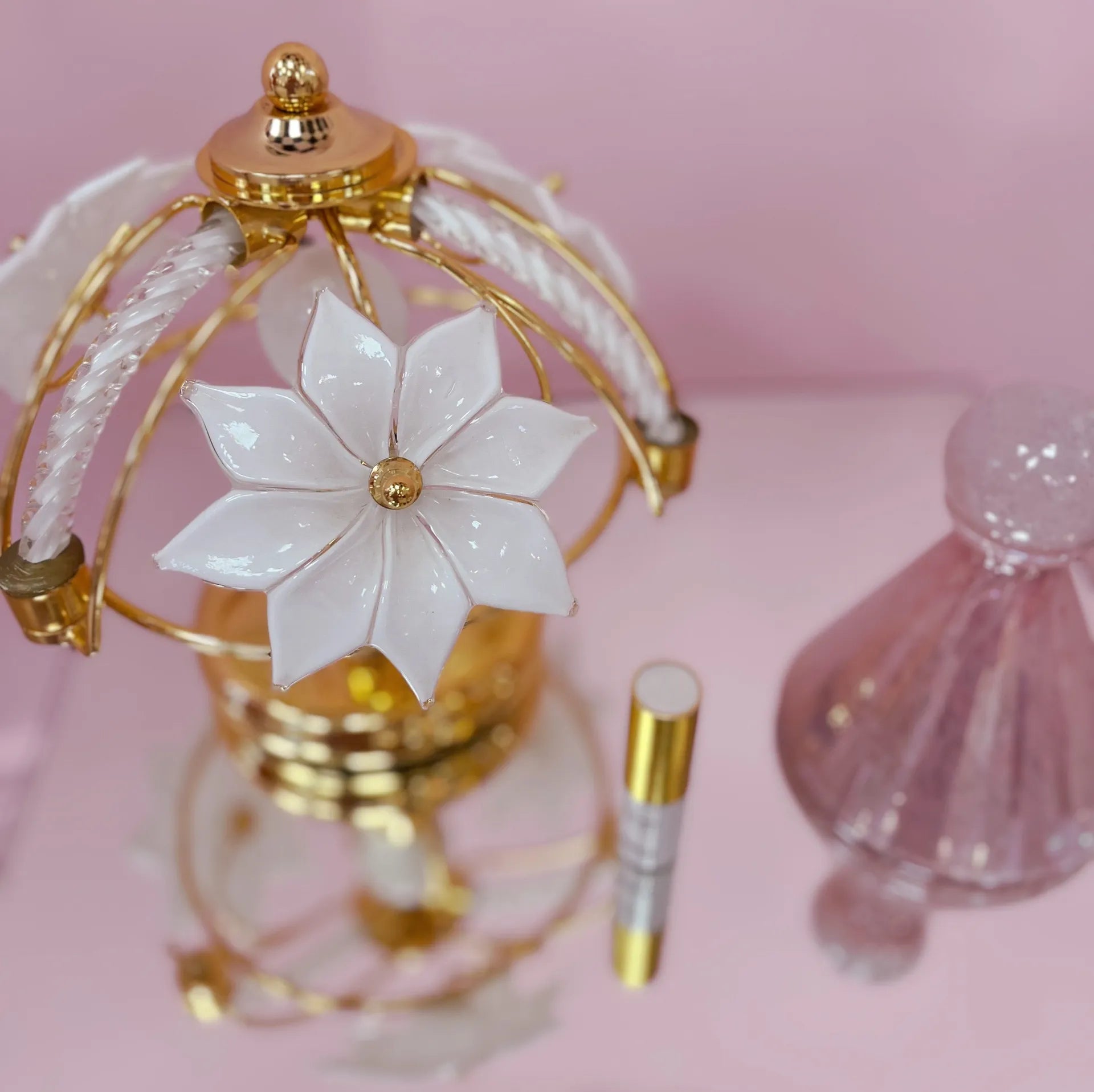 Lampe fleurs en laiton & verre de Murano ritòrto, Italie, 1970–80 - Club Barbara