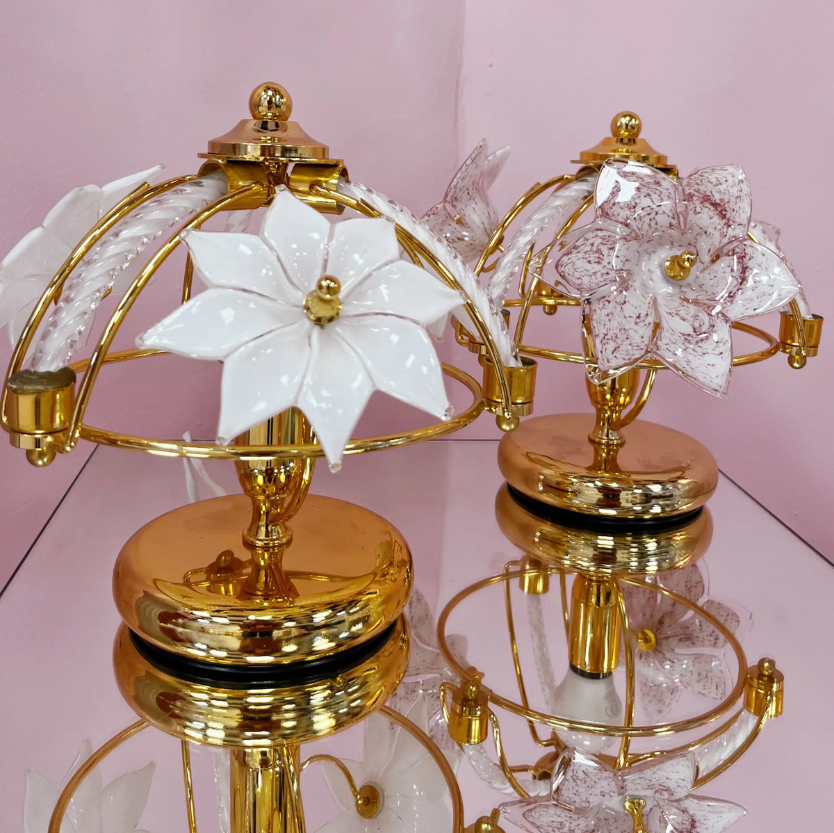 Lampe fleurs en laiton & verre de Murano ritòrto rose, Italie, 1970–80 - Club Barbara