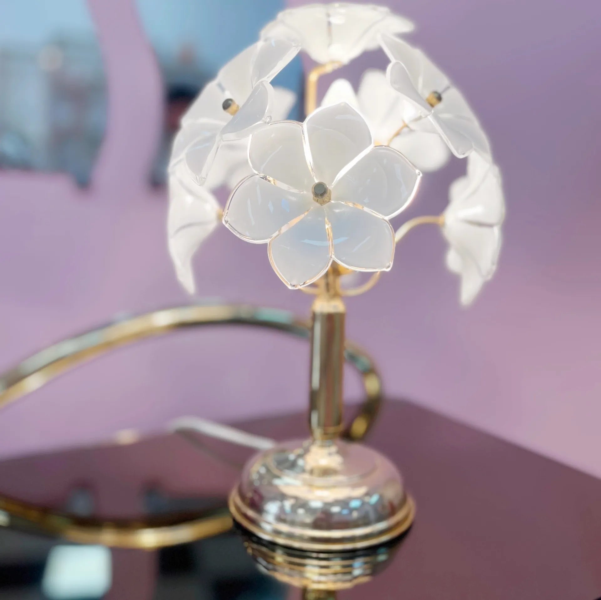 Lampe Fleurs en Verre et Laiton – Italie, Années 70 - Club Barbara