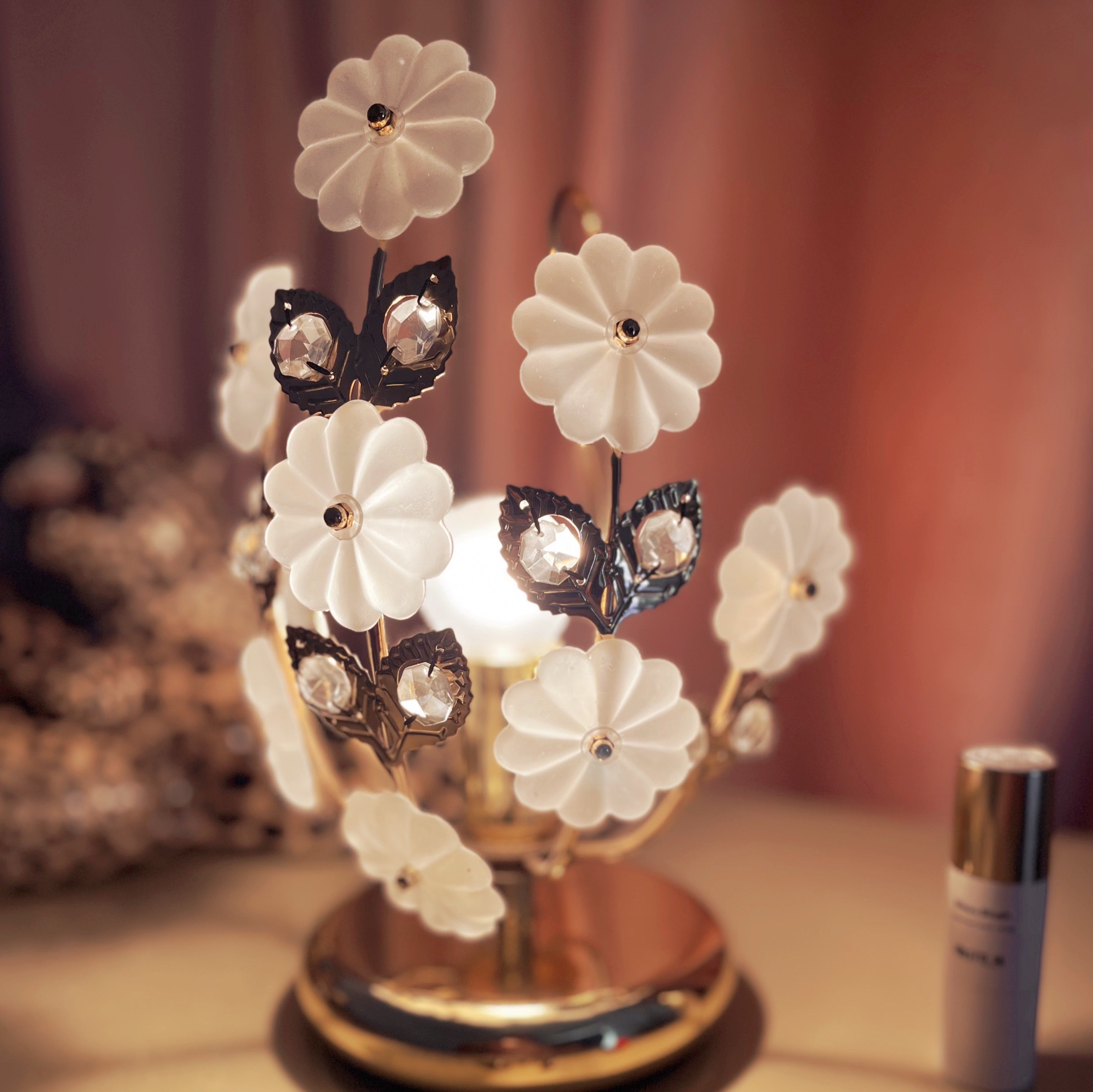 Lampe fleurs en laiton & verre dépoli, made in Italy, années 70