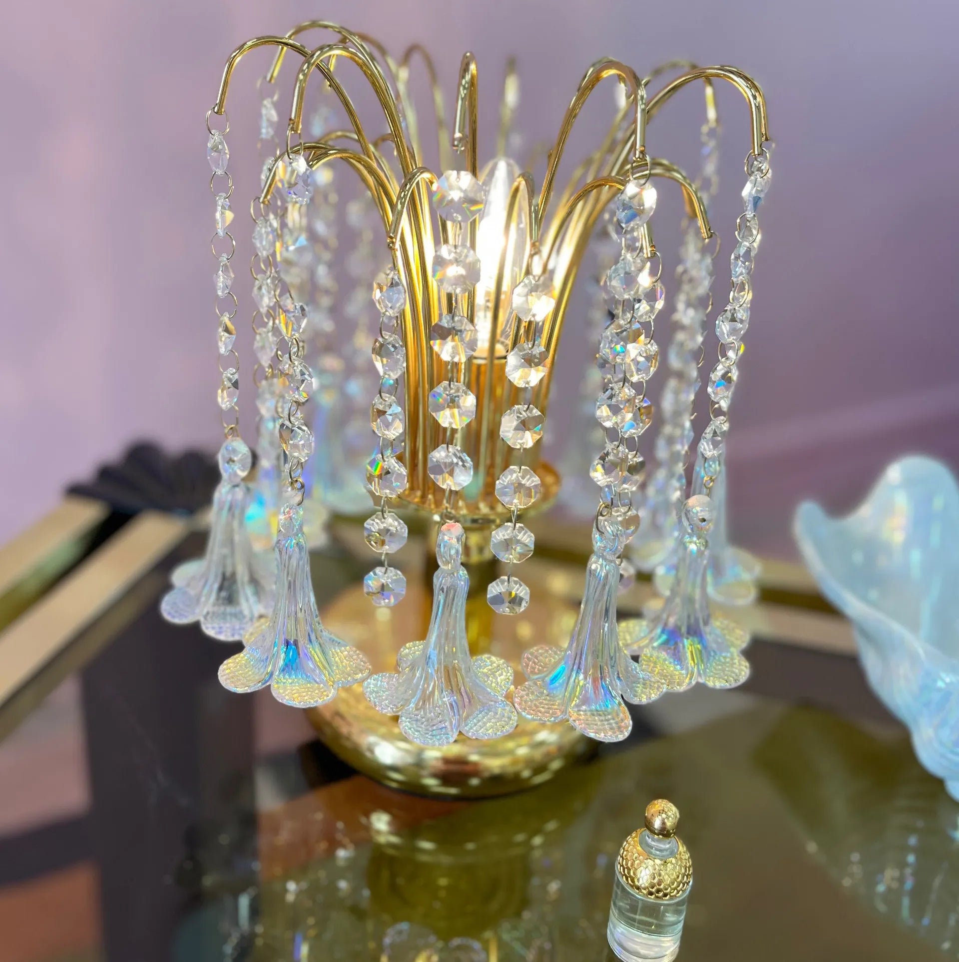 Lampe pampilles & fleurs en verre, Plaqué or 24k, Années 70 - Club Barbara