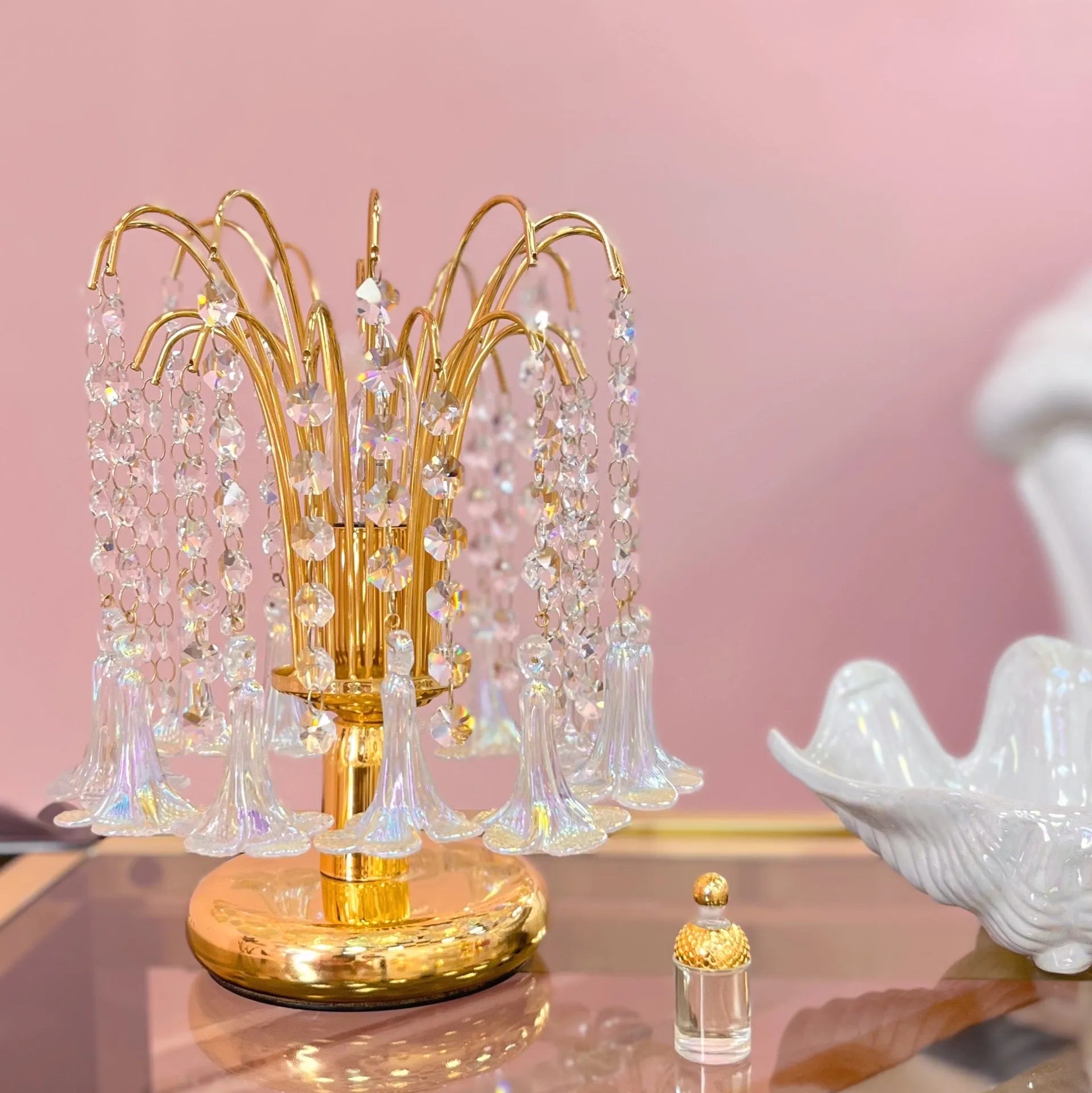 Lampe pampilles & fleurs en verre, Plaqué or 24k, Années 70 - Club Barbara