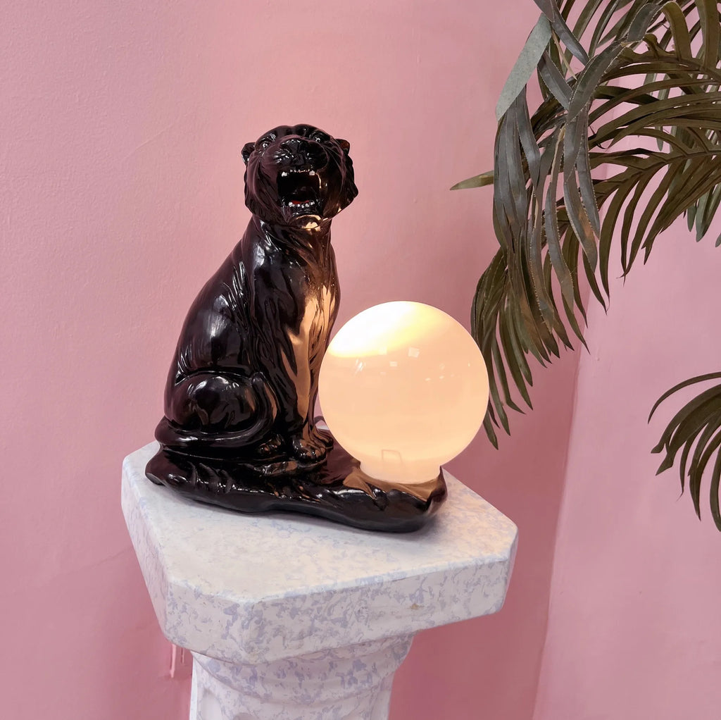 Lampe Panthère noire et globe opalin, années 80 - Club Barbara