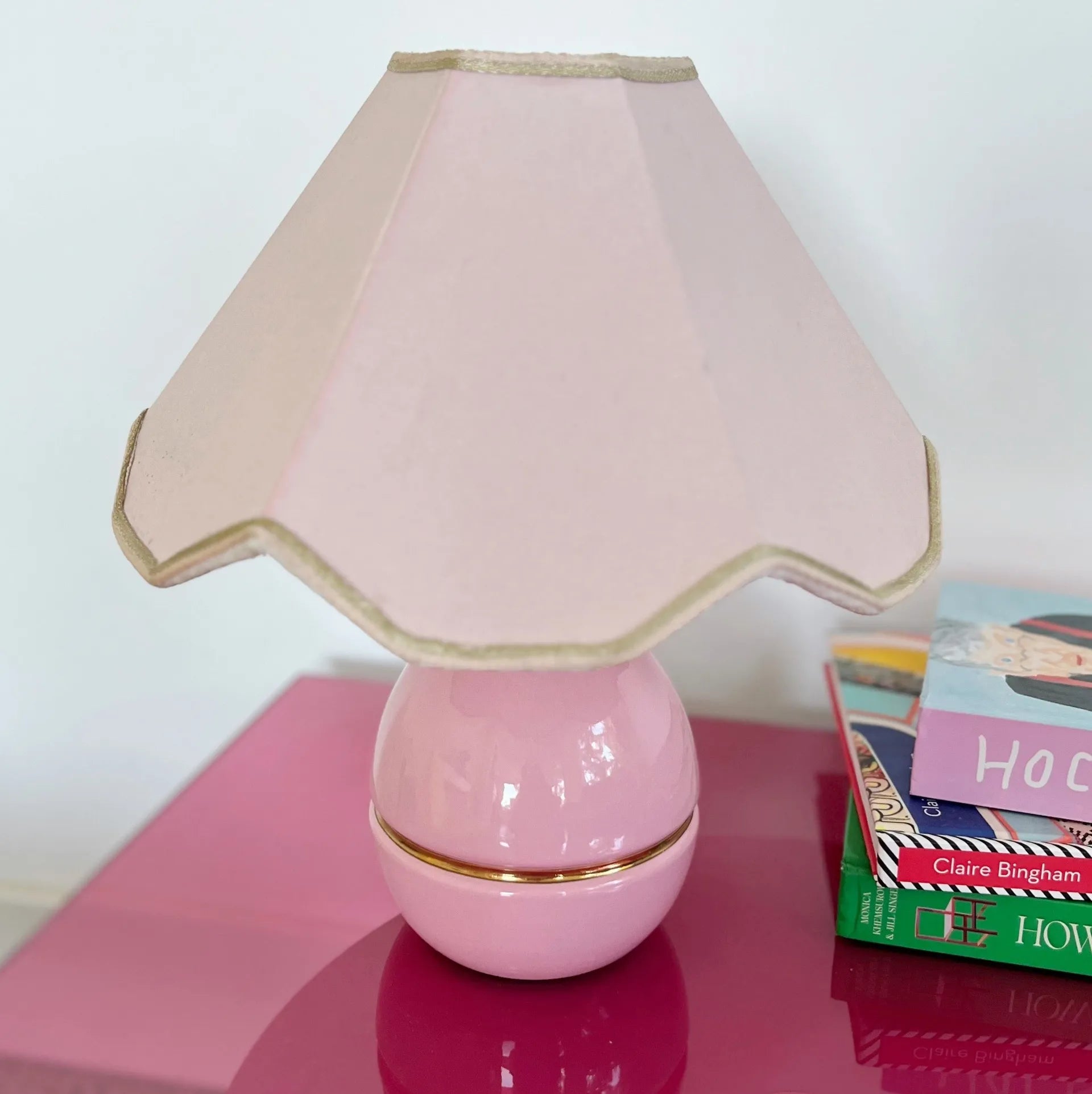 Lampe rose Capodimonte, made in Italy, années 70 - Club Barbara