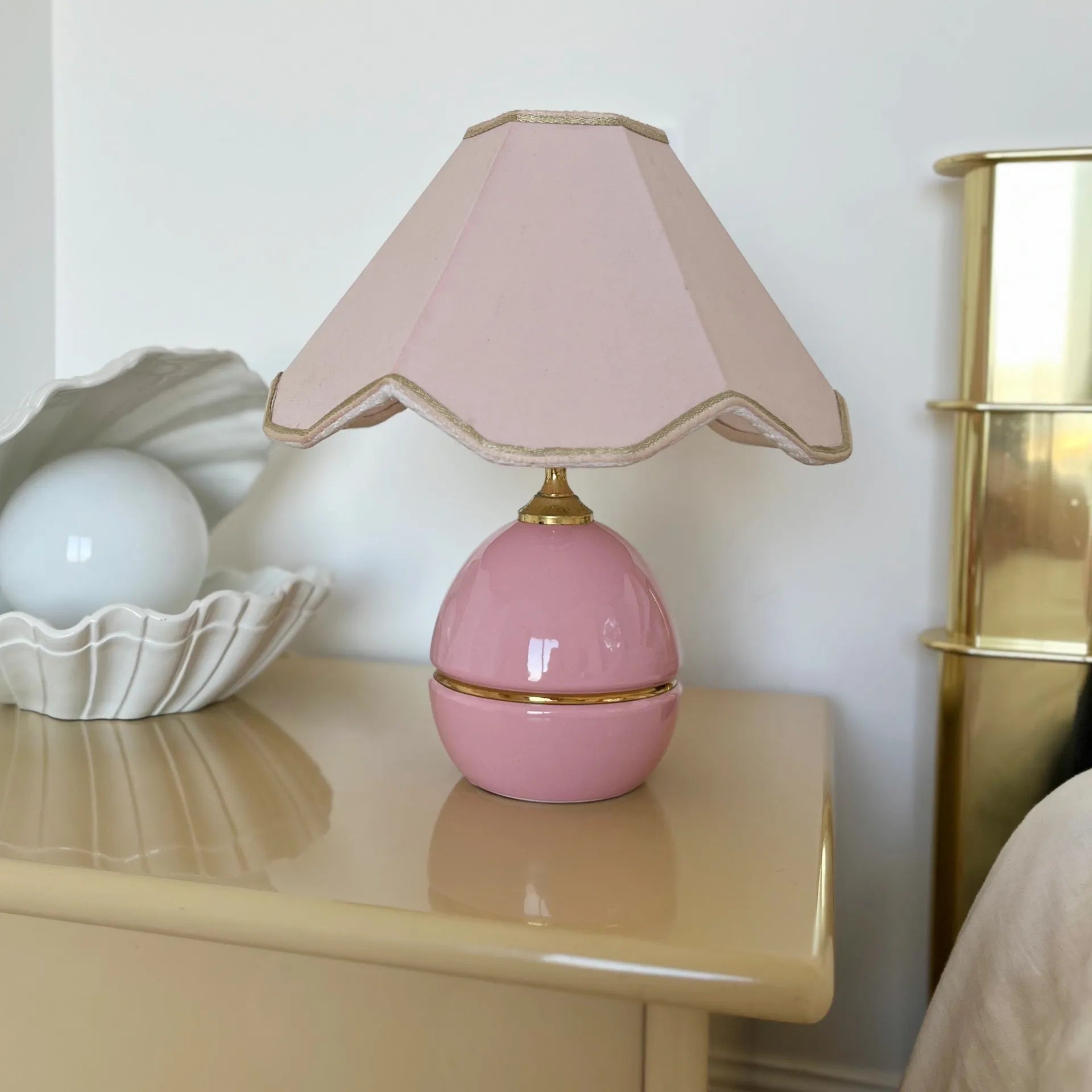 Lampe rose Capodimonte, made in Italy, années 70 - Club Barbara