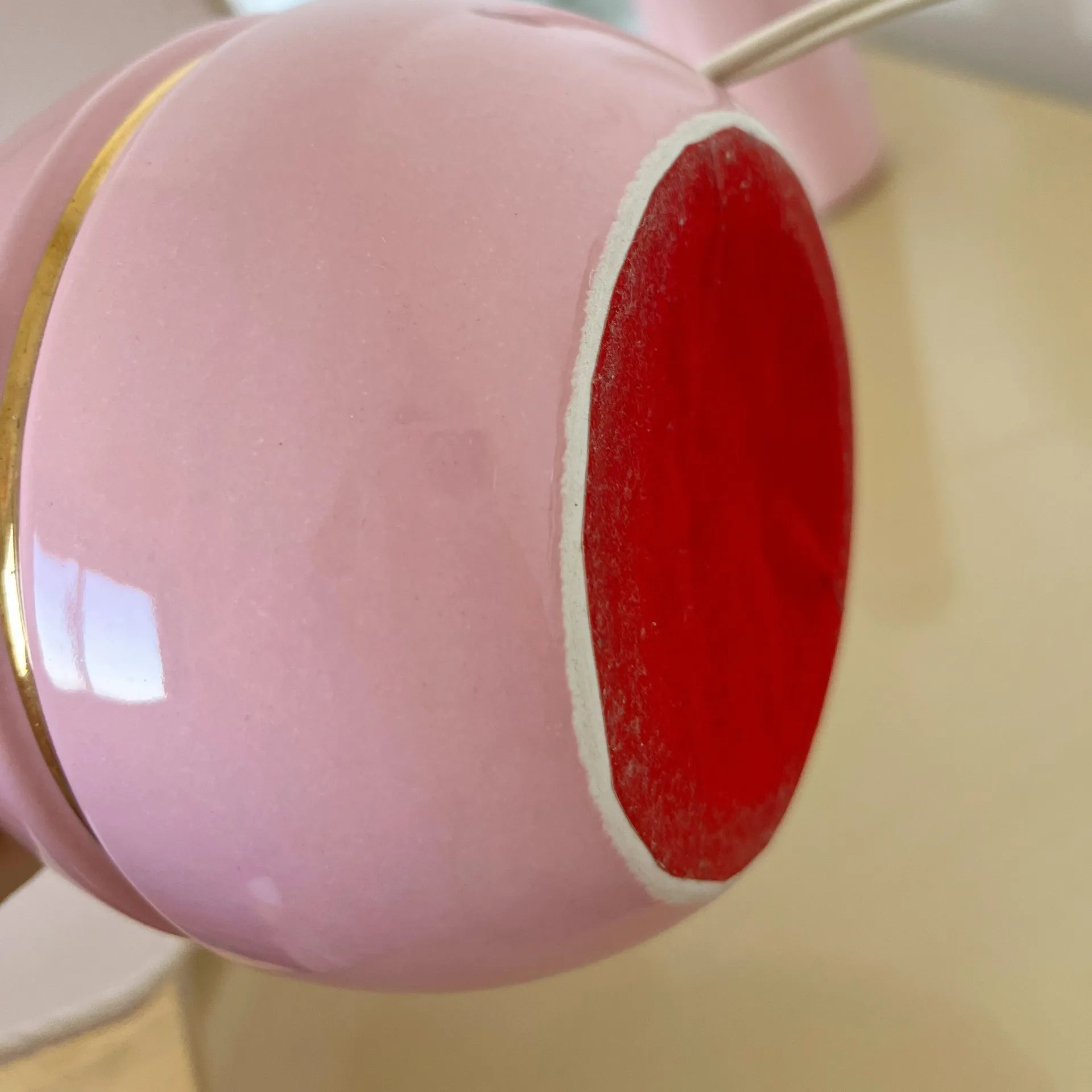 Lampe rose Capodimonte, made in Italy, années 70 - Club Barbara