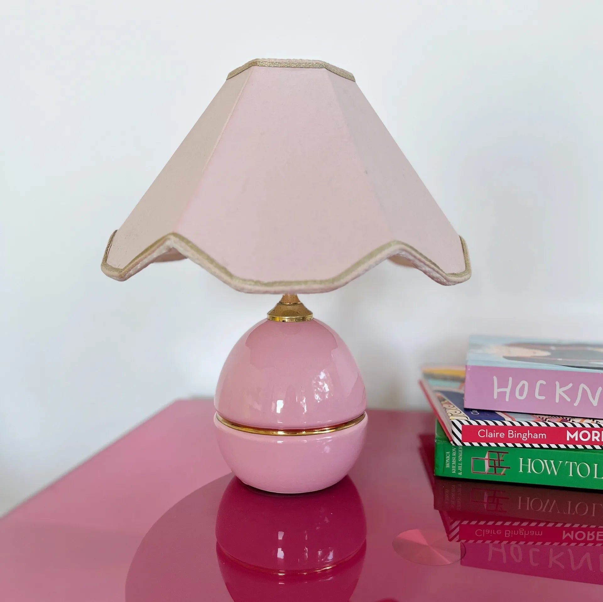 Lampe rose Capodimonte, made in Italy, années 70 - Club Barbara