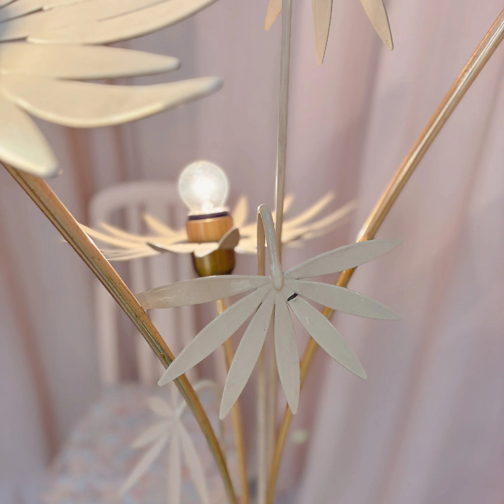 Lampadaire fleurs vintage en laiton doré, 3 lumières, Italie, années 70
