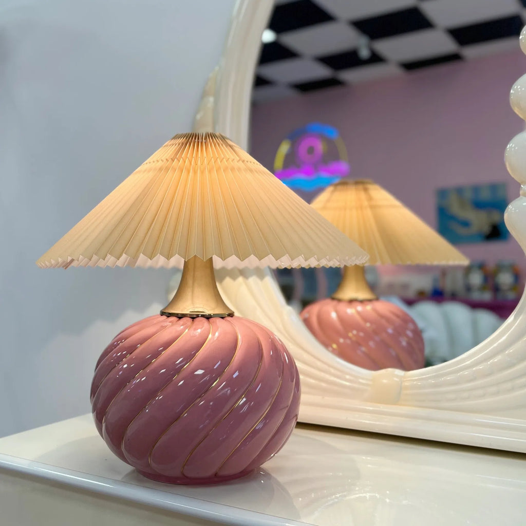 Lampe torsadées rose et dorée, signée Tommaso Barbi, années 70 - Club Barbara