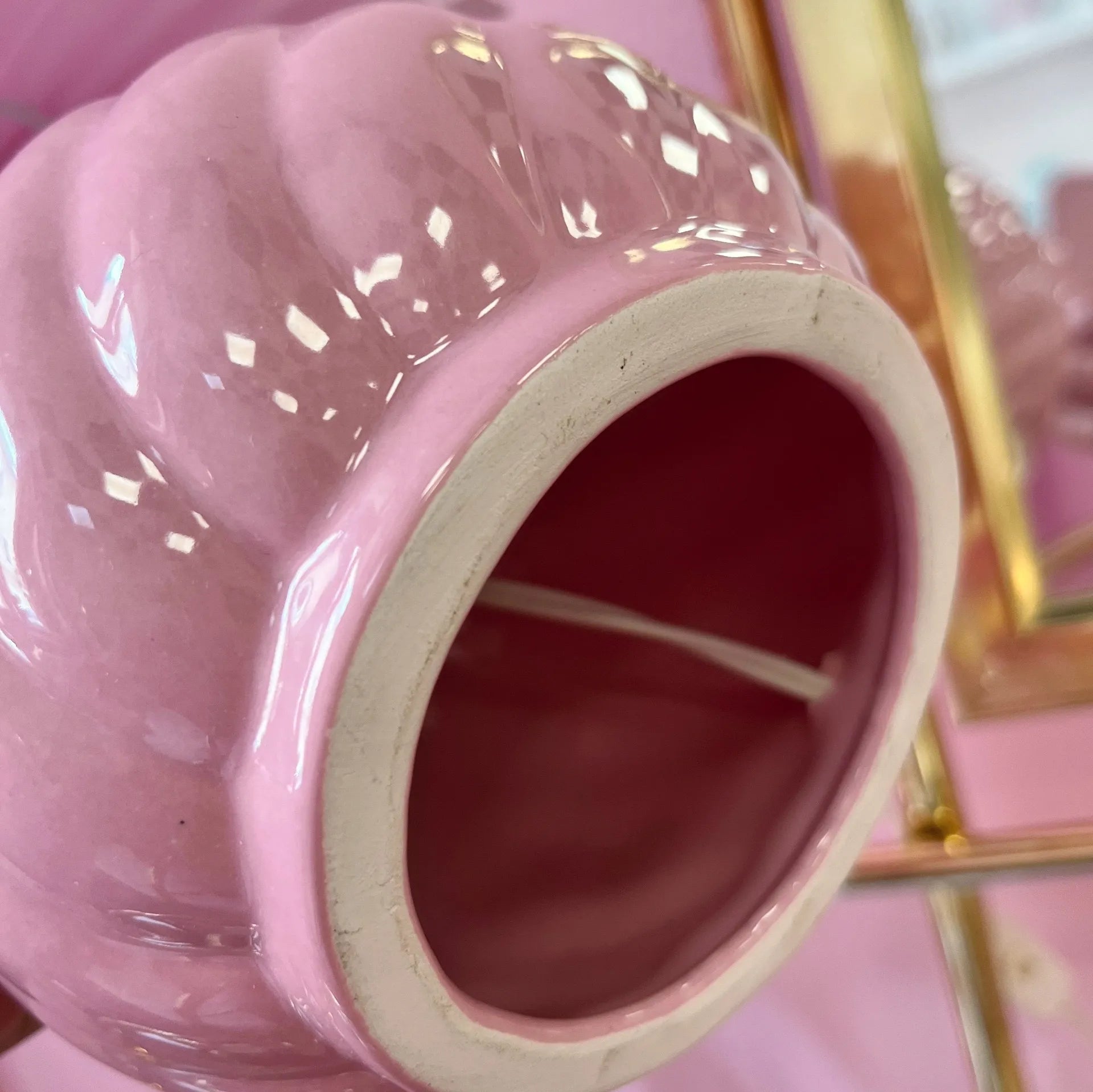 Lampe twist rose 80s - Club Barbara
