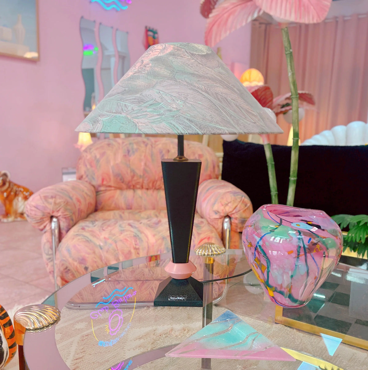 Lampe vintage style Memphis Design, années 80, abat-jour pastel, Bony Design