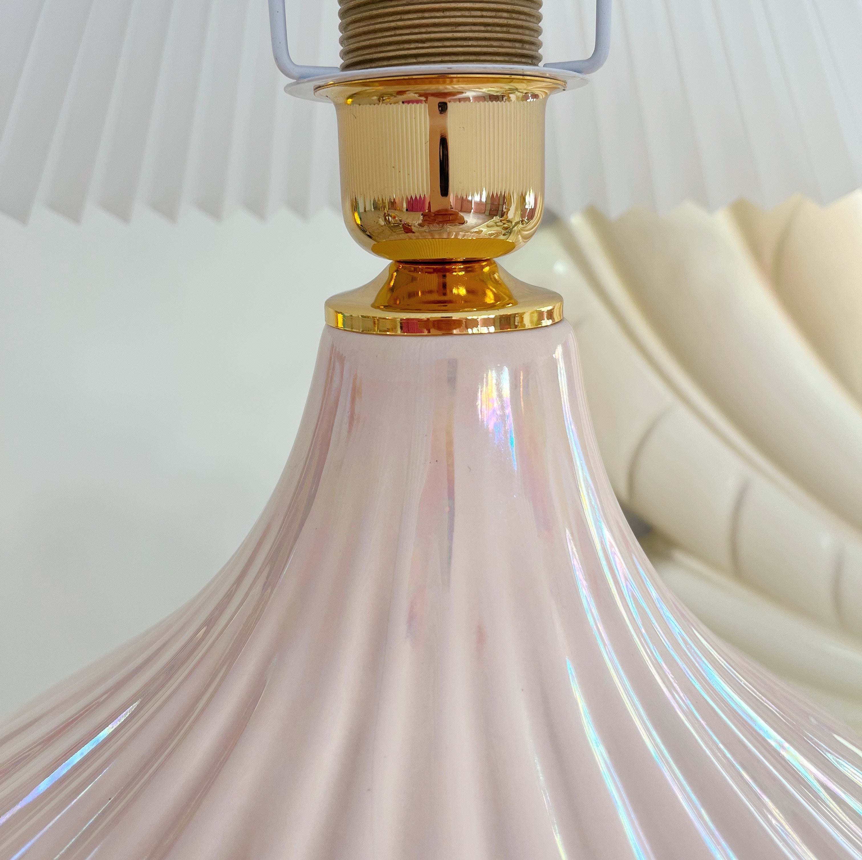 Lampe rose iridescente vintage, Italy, 80s