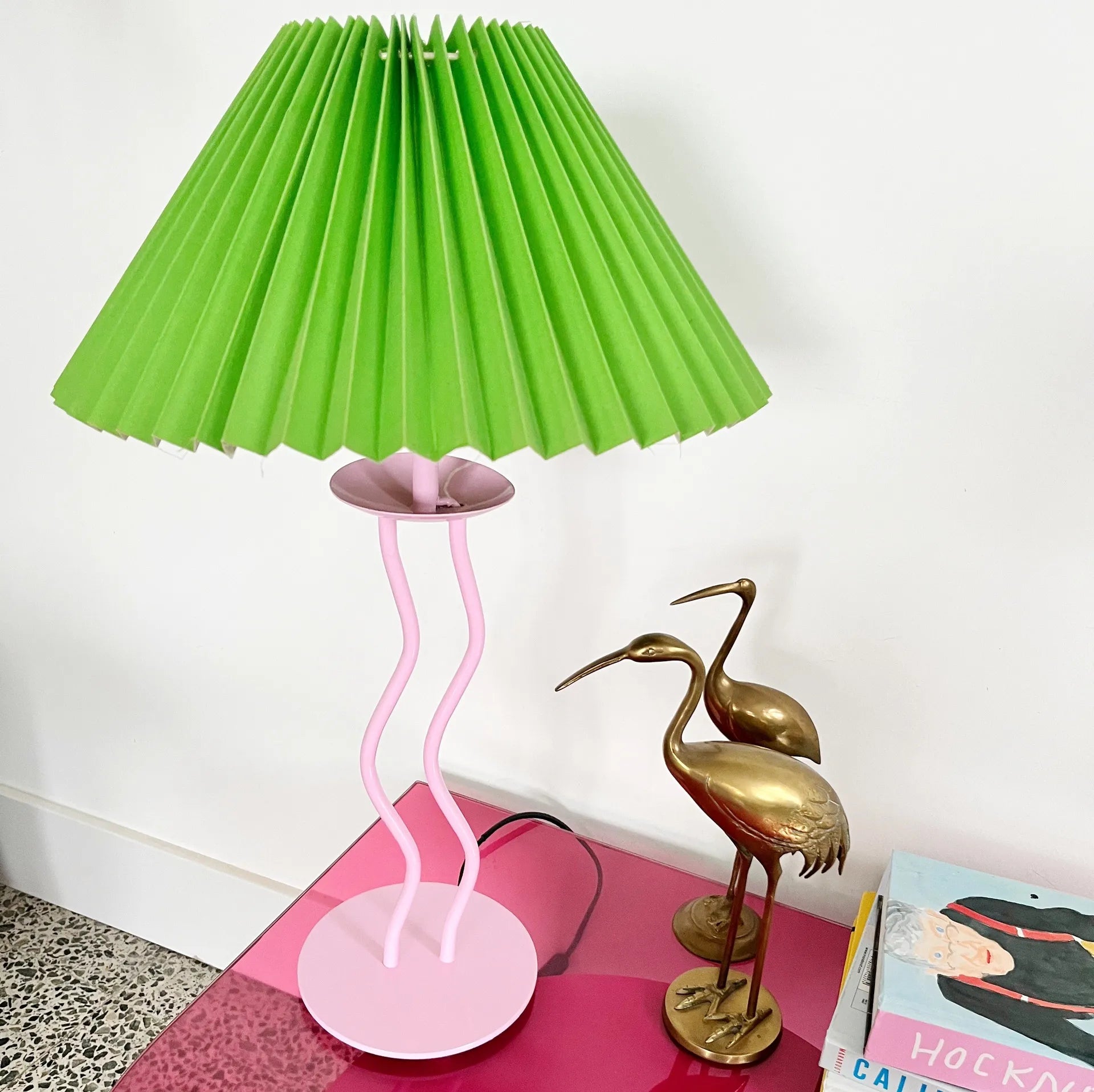 Lampe zig-zag Squiggle Habitat vintage, pied métal rose, années 80 - Club Barbara