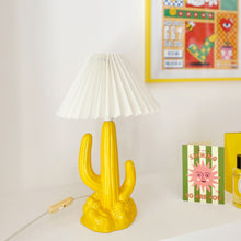 Charger l&#39;image dans la galerie, Lampe cactus vintage jaune

