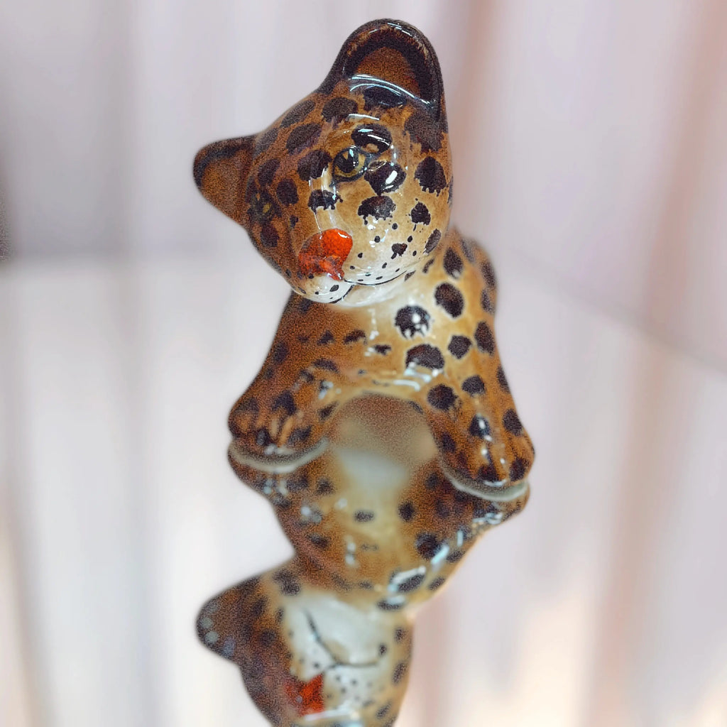 Figurine panthère vintage glamour en céramique émaillée, Club Barbara
