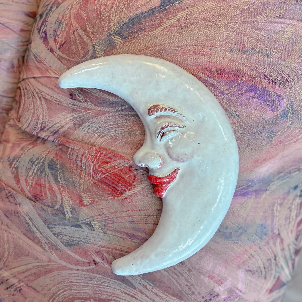 Lune en céramique vintage au visage peint à la main
