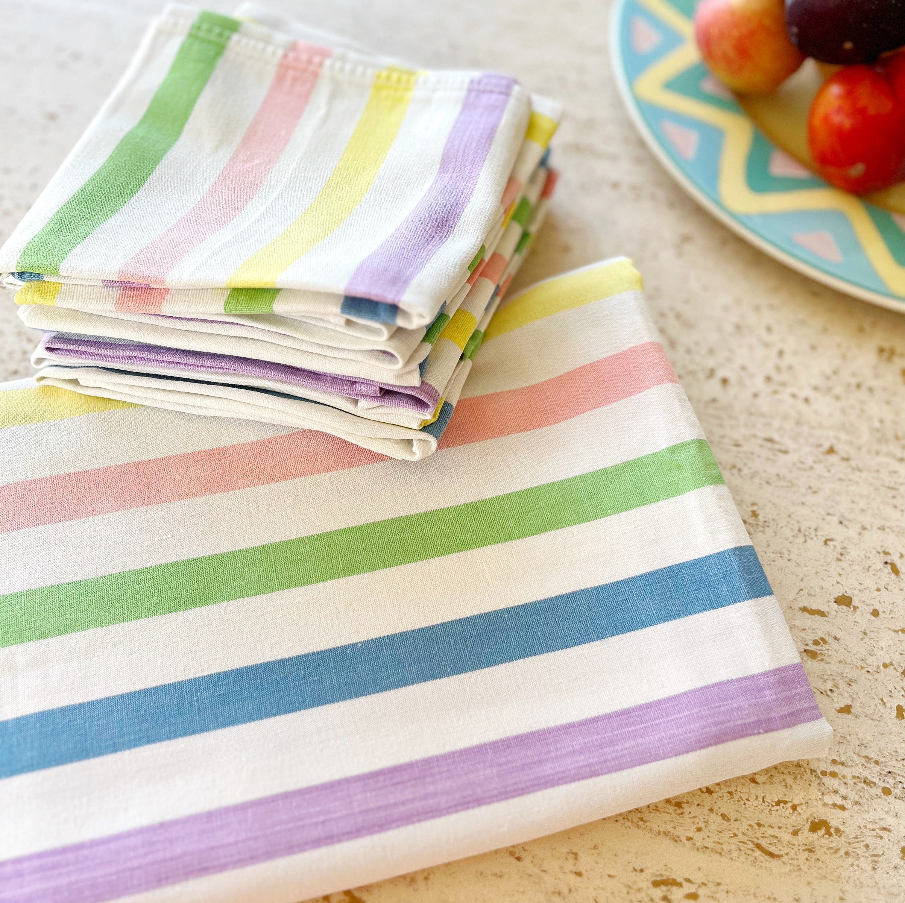 Nappe et serviettes rayures pastel