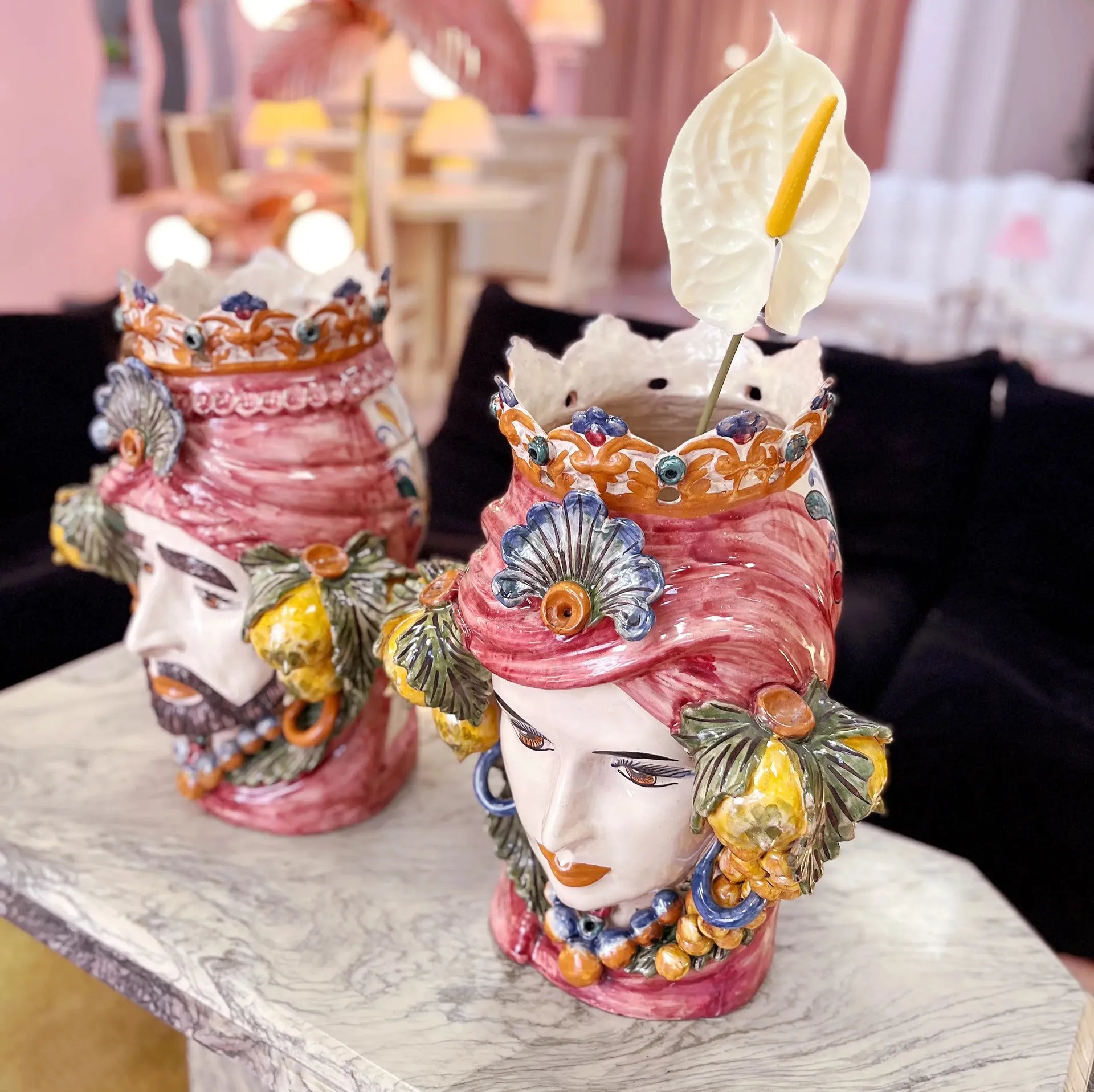Paire de Têtes de Maure géantes en céramique de Caltagirone, atelier G. Romano, Sicile, années 1960-1970 - Club Barbara
