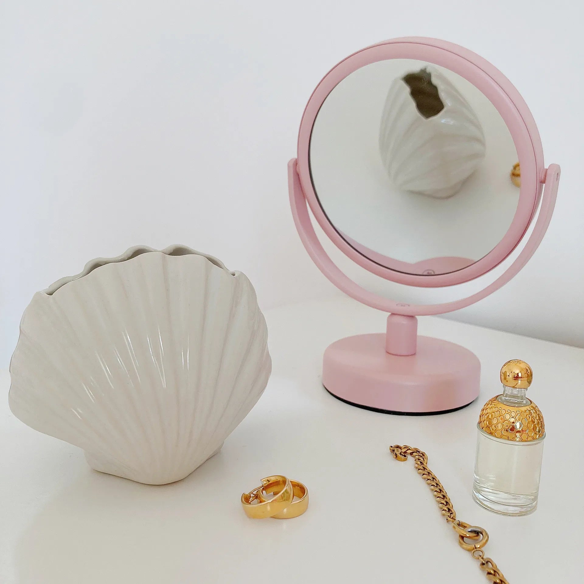 Petit vase coquillage blanc - Club Barbara