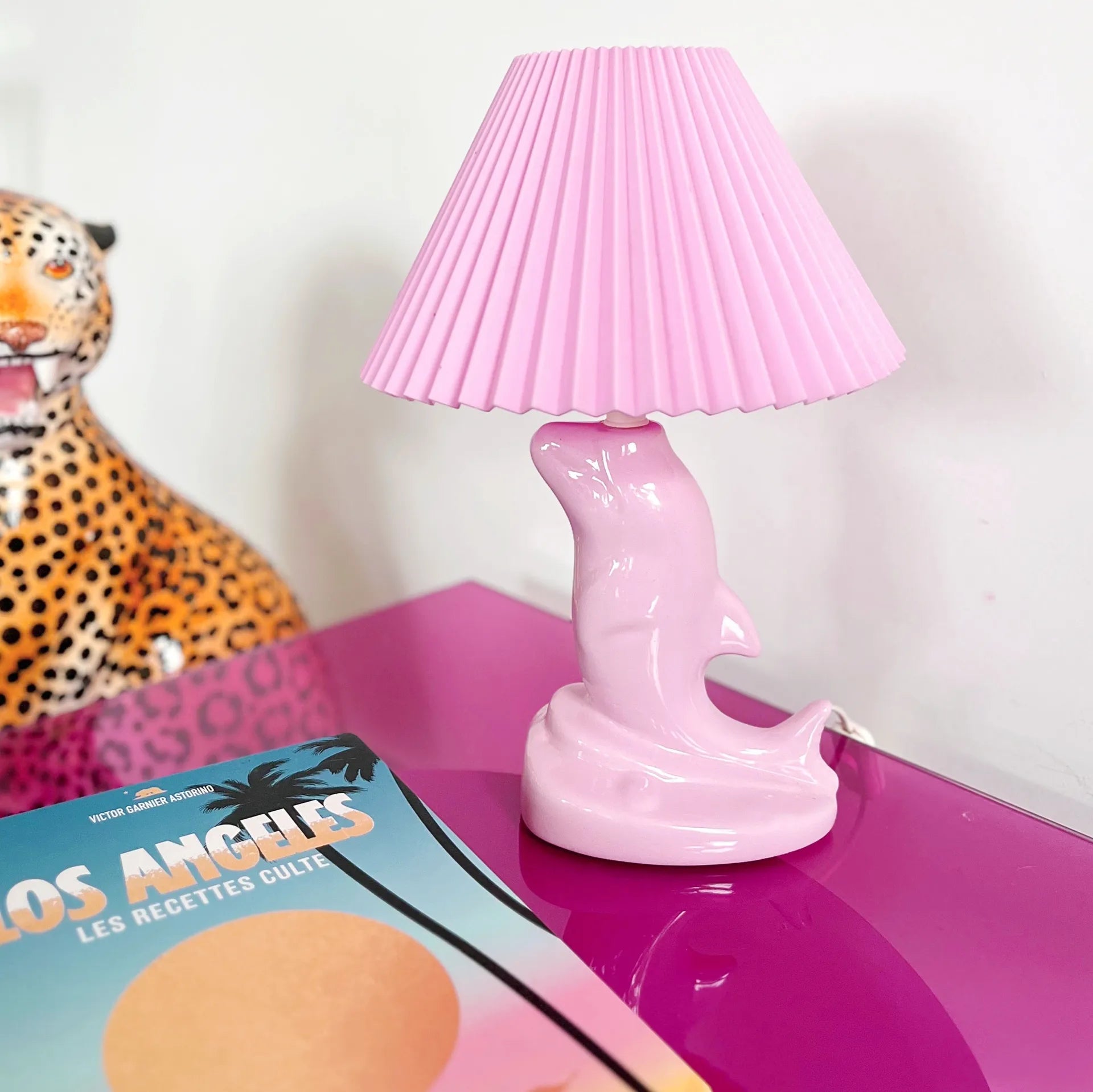 Pied de lampe dauphin rose pastel - Club Barbara