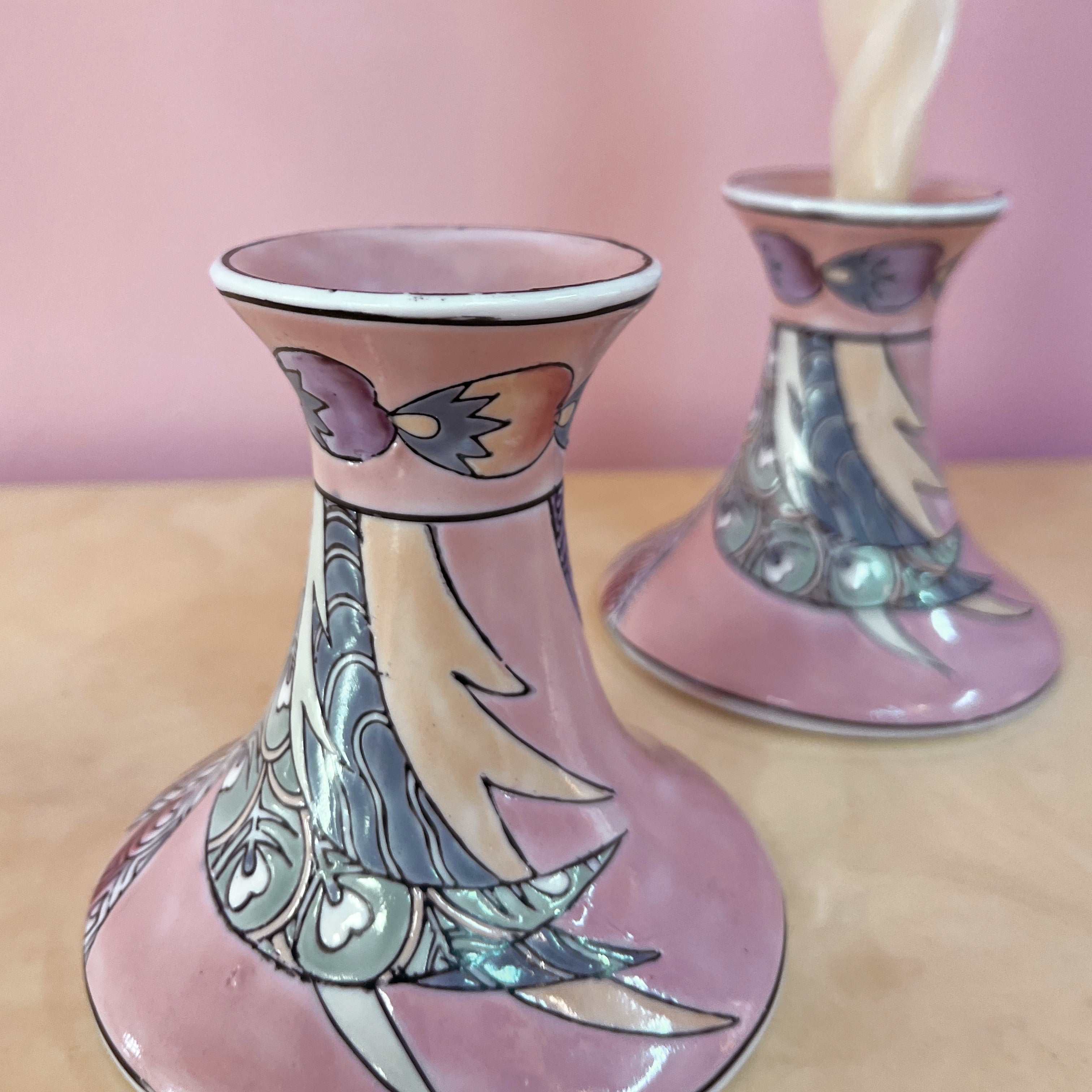 Paire de bougeoirs pastel, Porcelaine de Macao, années 80