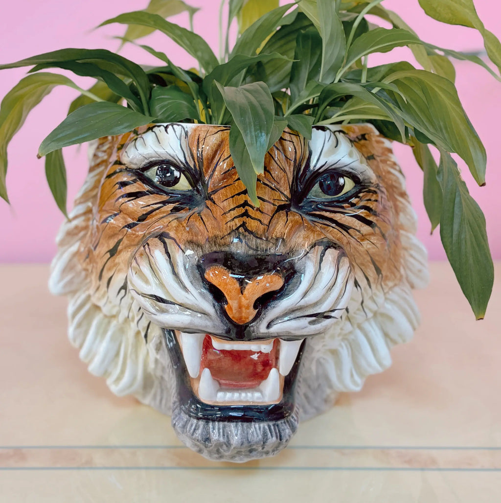 Pot de fleurs vintage tête de tigre
