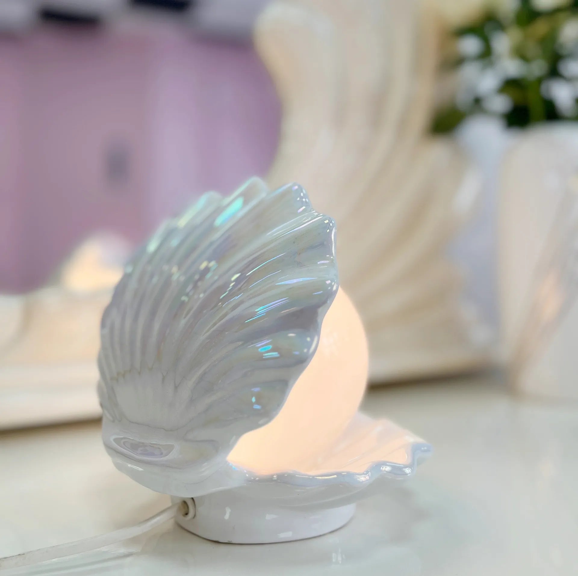 Rare lampe coquillage 80s iridescente - Club Barbara