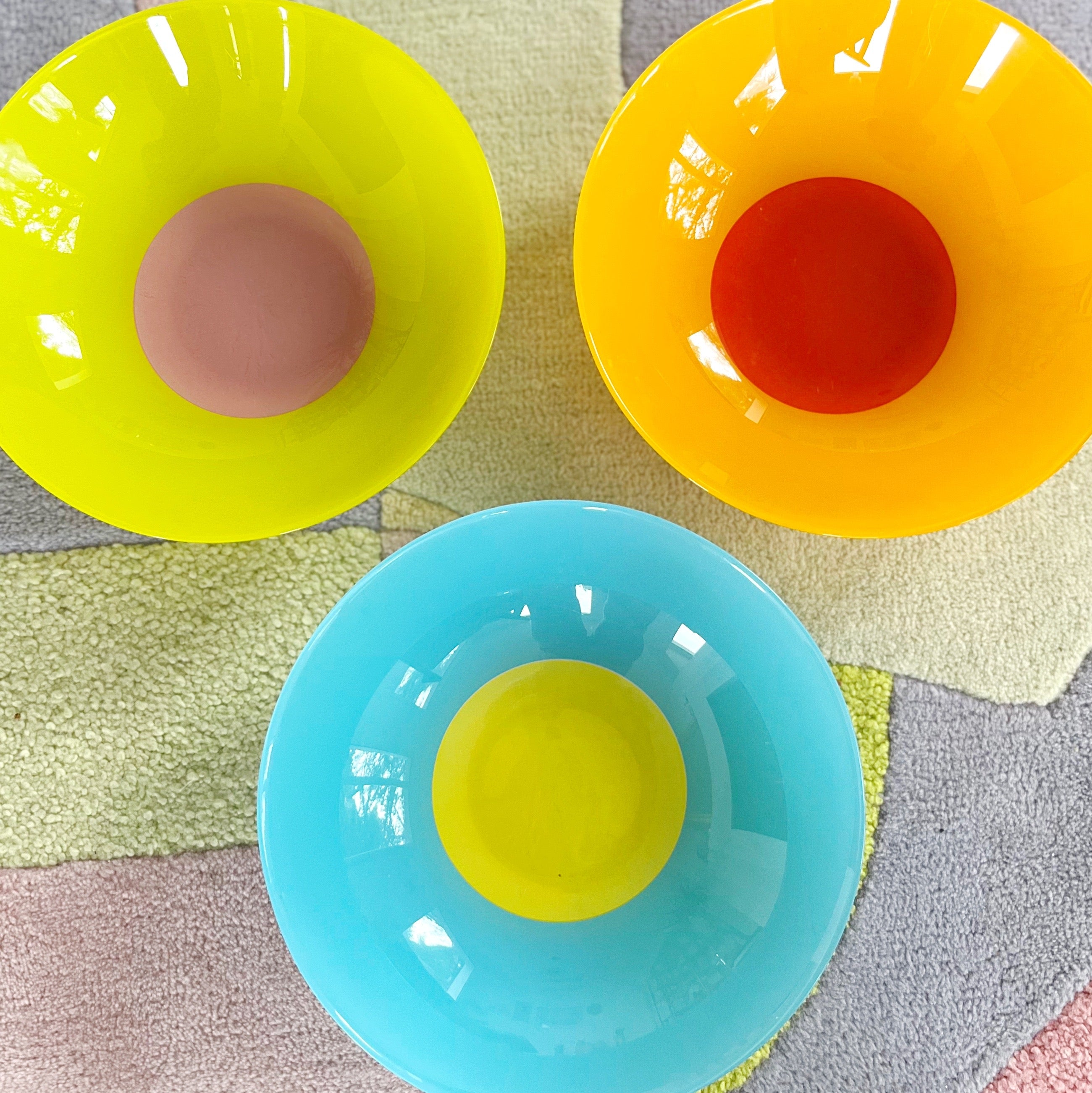 Saladier bicolore vintage Arc France