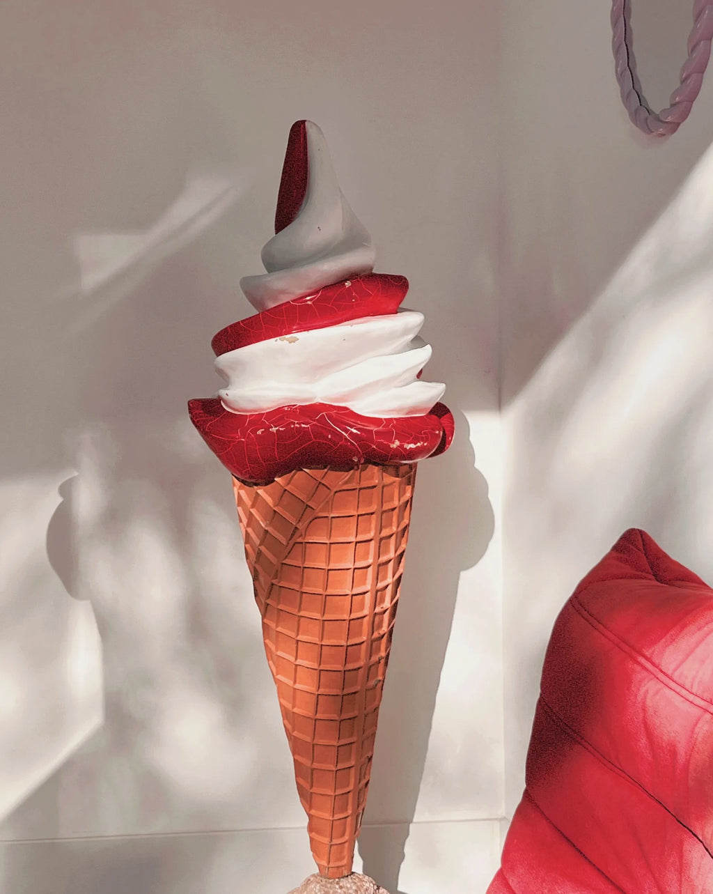 Sculpture cornet de glace à l’Italienne, objet publicitaire vintage - Club Barbara