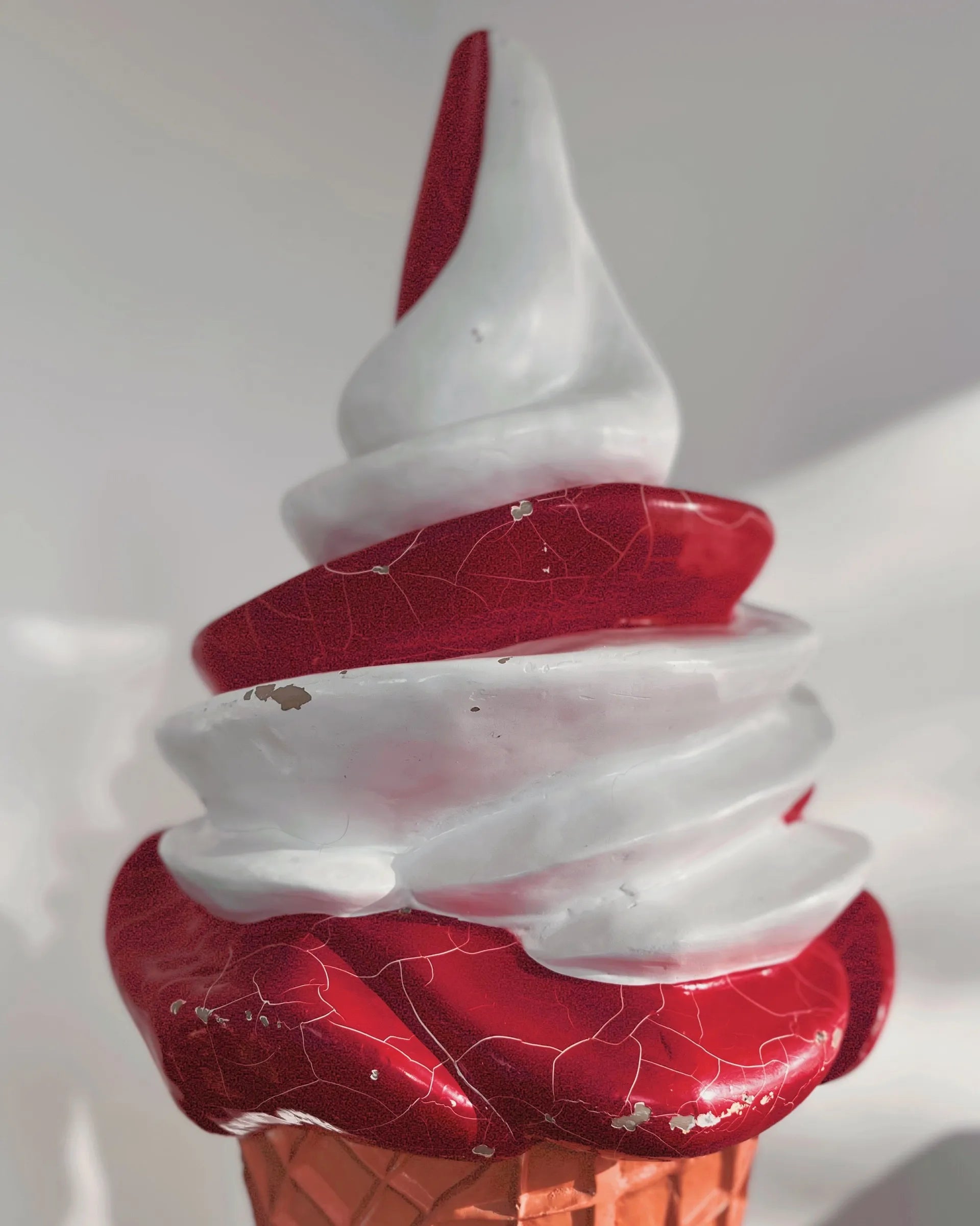 Sculpture cornet de glace à l’Italienne, objet publicitaire vintage - Club Barbara