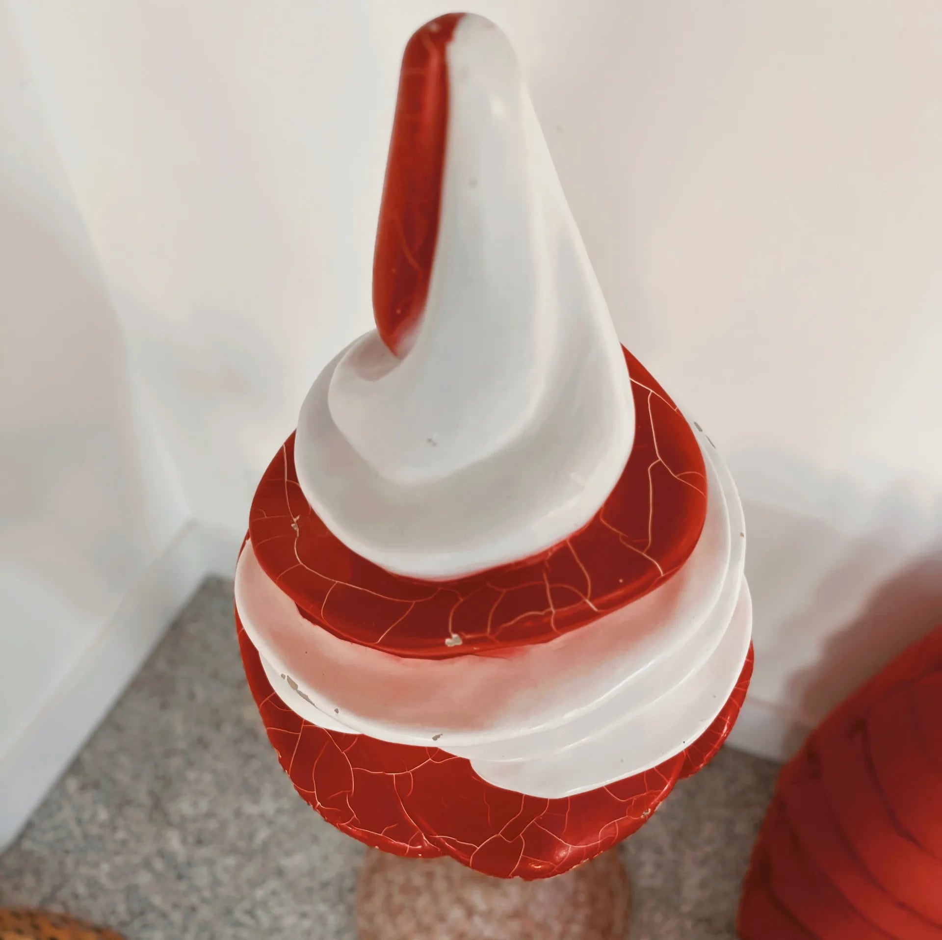 Sculpture cornet de glace à l’Italienne, objet publicitaire vintage - Club Barbara