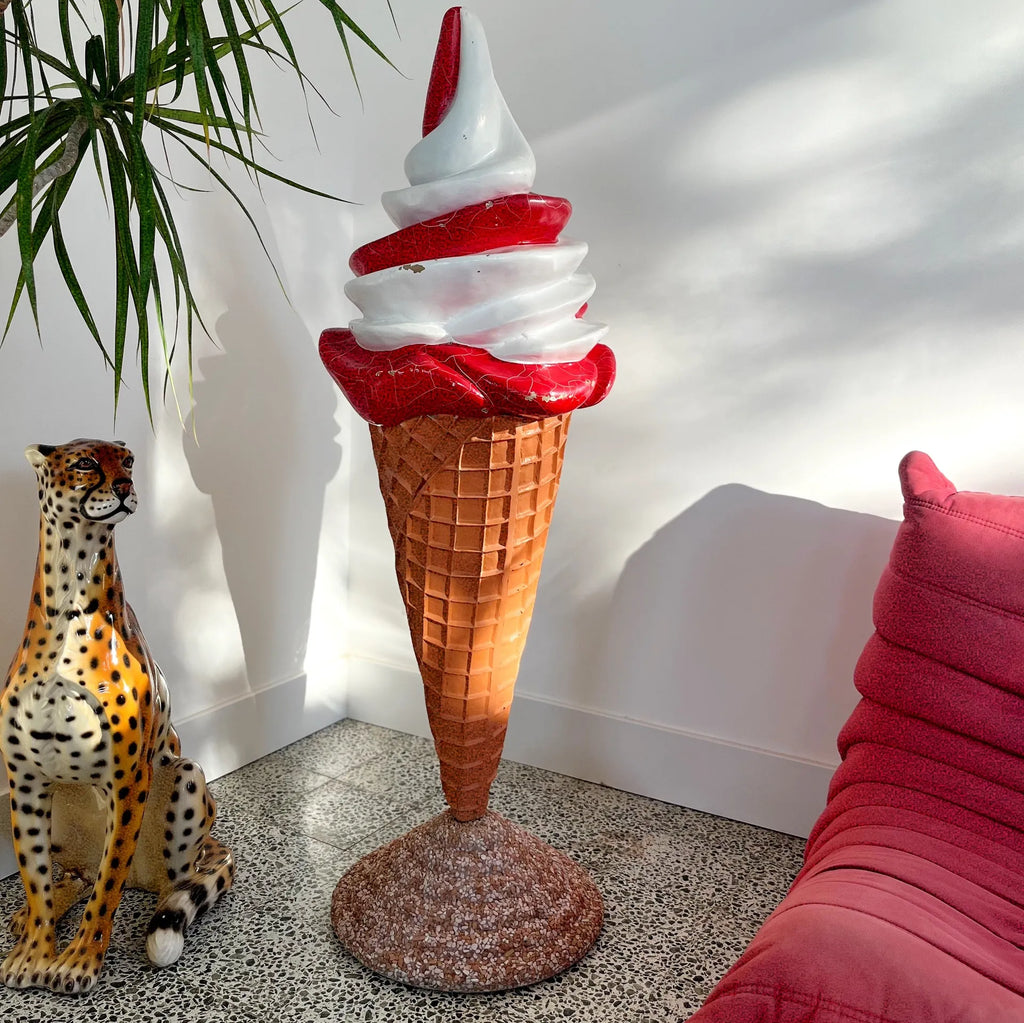 Sculpture cornet de glace à l’Italienne, objet publicitaire vintage - Club Barbara
