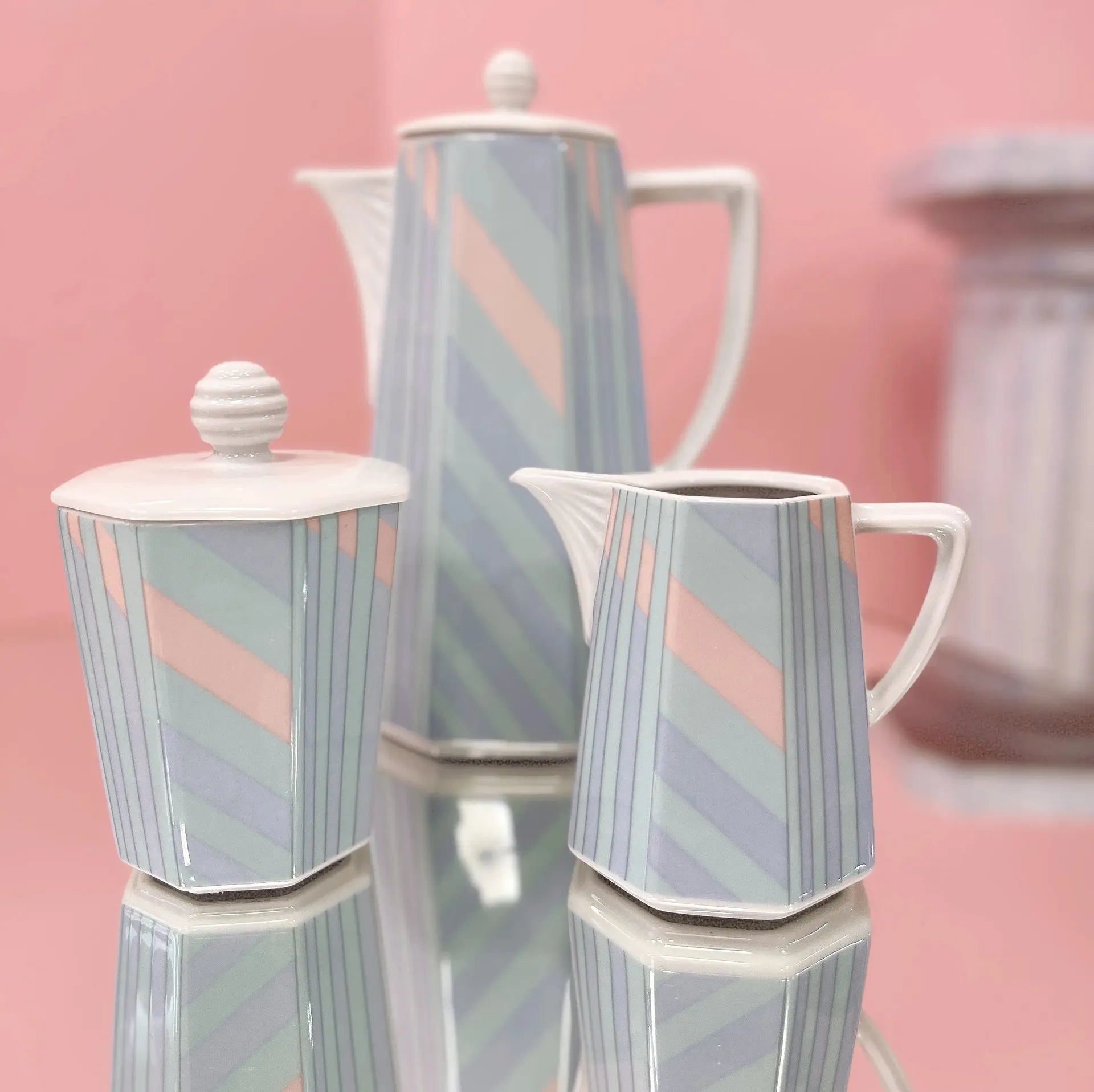 Service à café pastel en porcelaine allemande, années 80. - Club Barbara